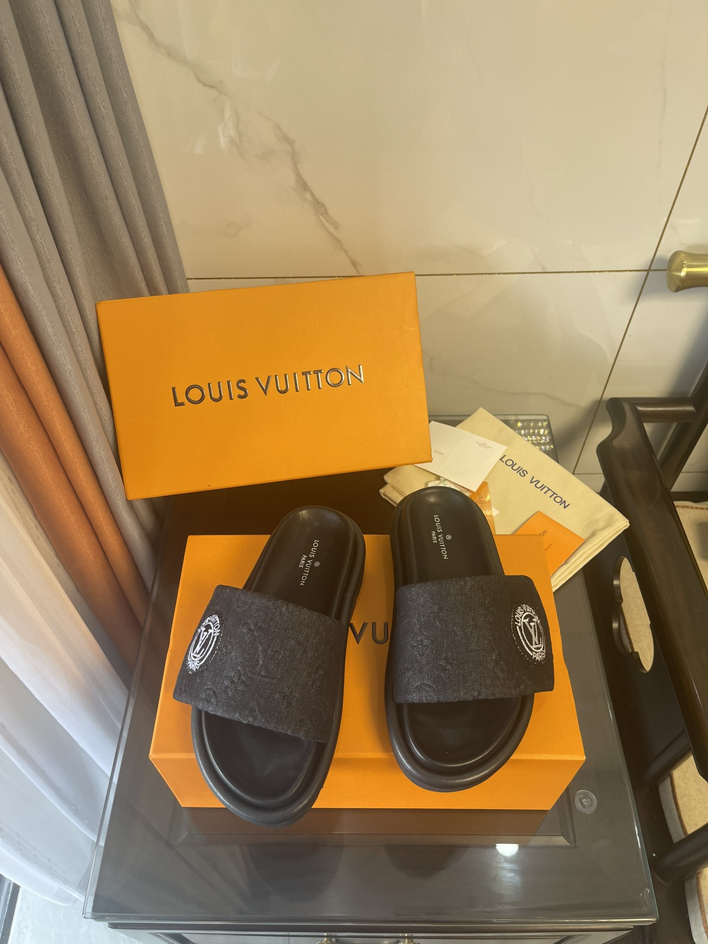 Louis Vuitton Women's Pool Pillow Comfort Mule Black For Women LV 1AAEBP - Soul Replicas