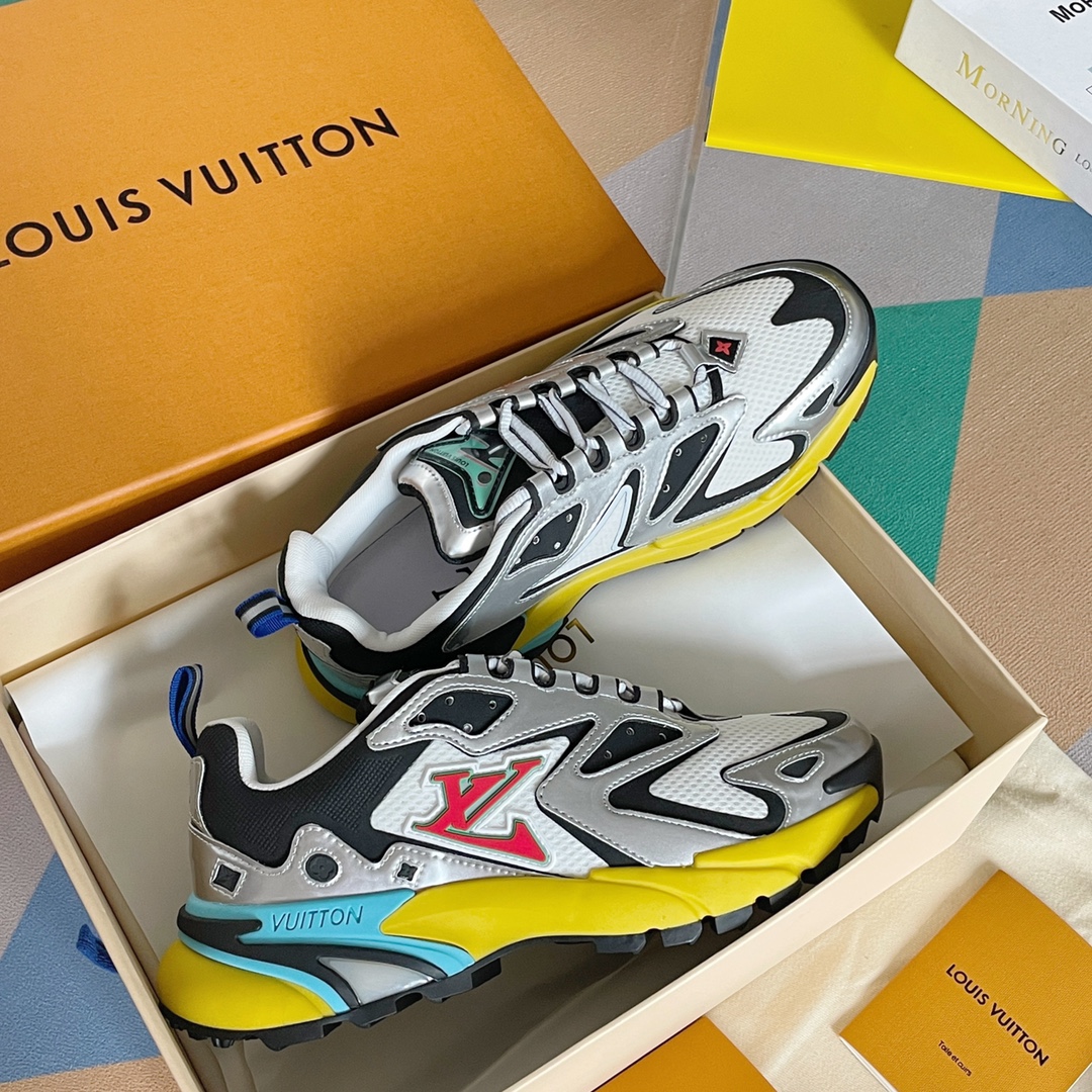 Louis Vuitton Women's LV Runner Tatic Sneaker Sliver For Women LV - Soul Replicas