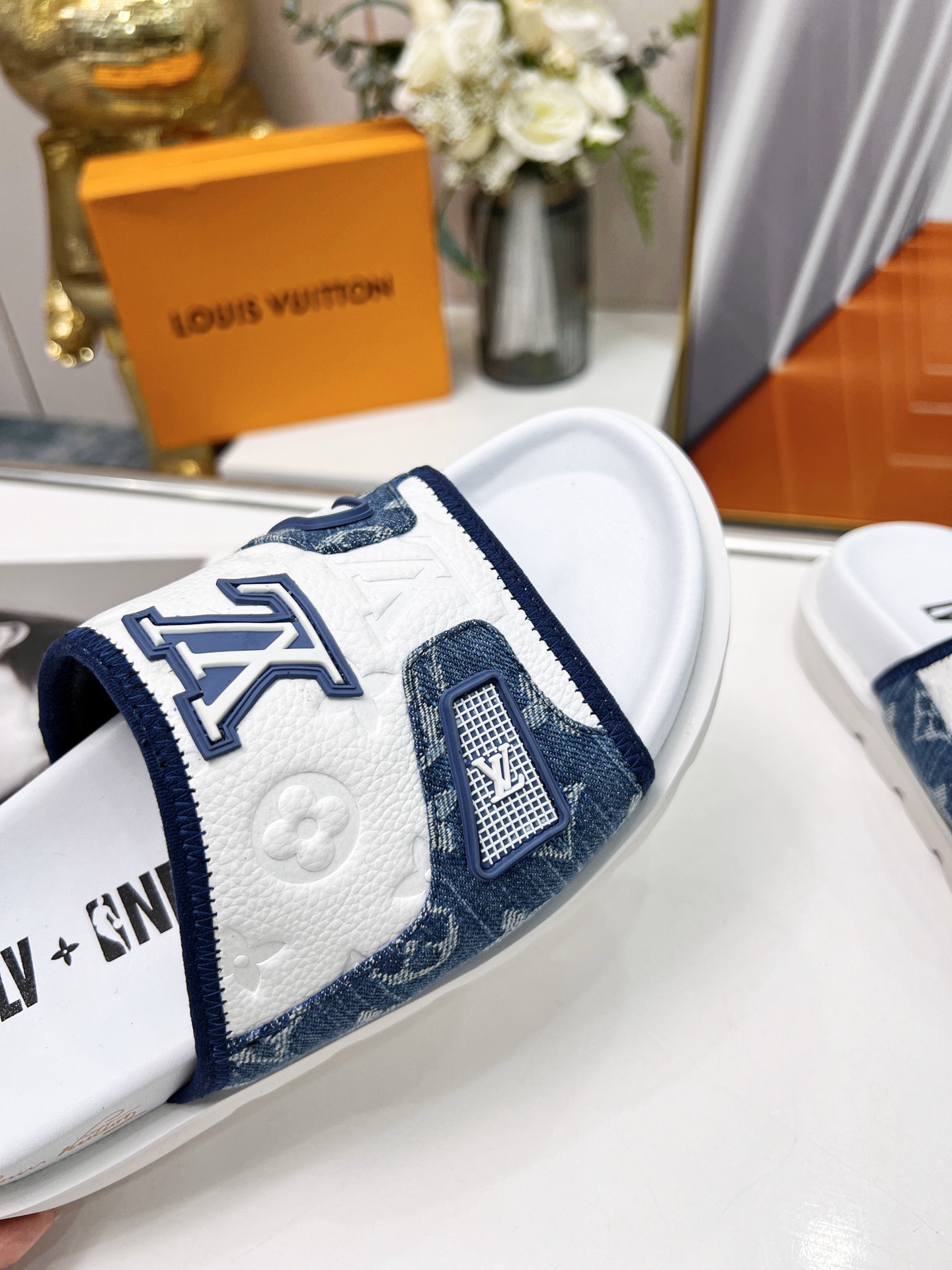 Louis Vuitton Women's Pool Pillow Comfort Mule Blue For Women LV - Soul Replicas