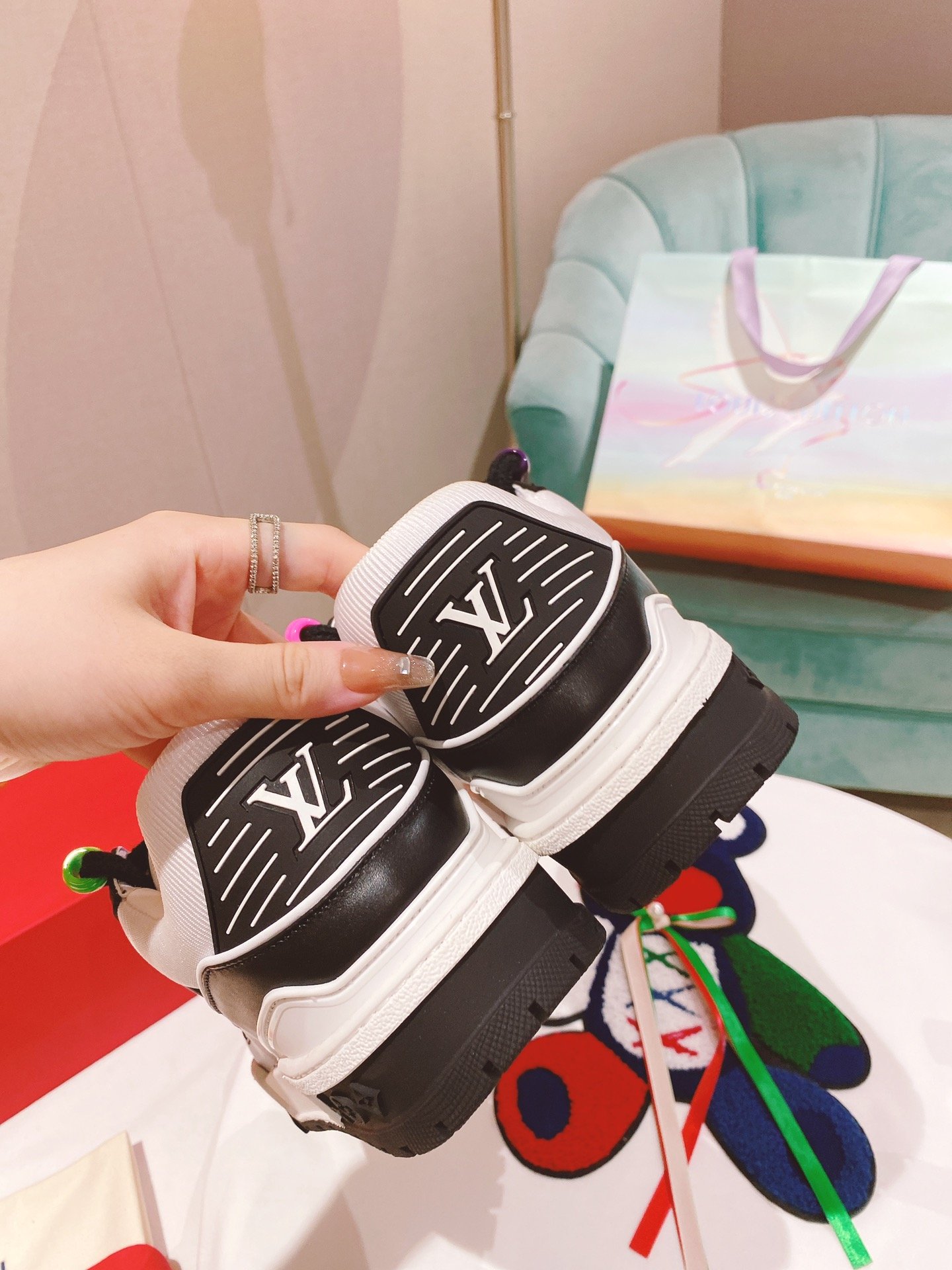 Louis Vuitton Women's LV Trainer Sneaker Black For Women LV - Soul Replicas