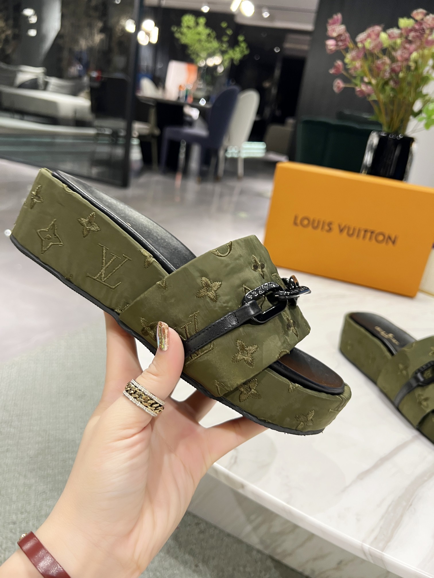 Louis Vuitton Jumbo Flatform Mule Green For Women LV - Soul Replicas