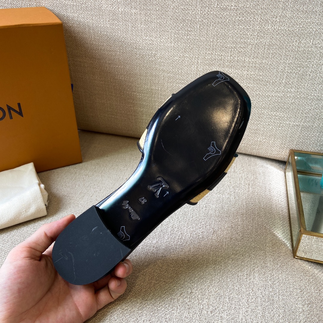 Louis Vuitton Women's Lock It Mule Black For Women LV - Soul Replicas