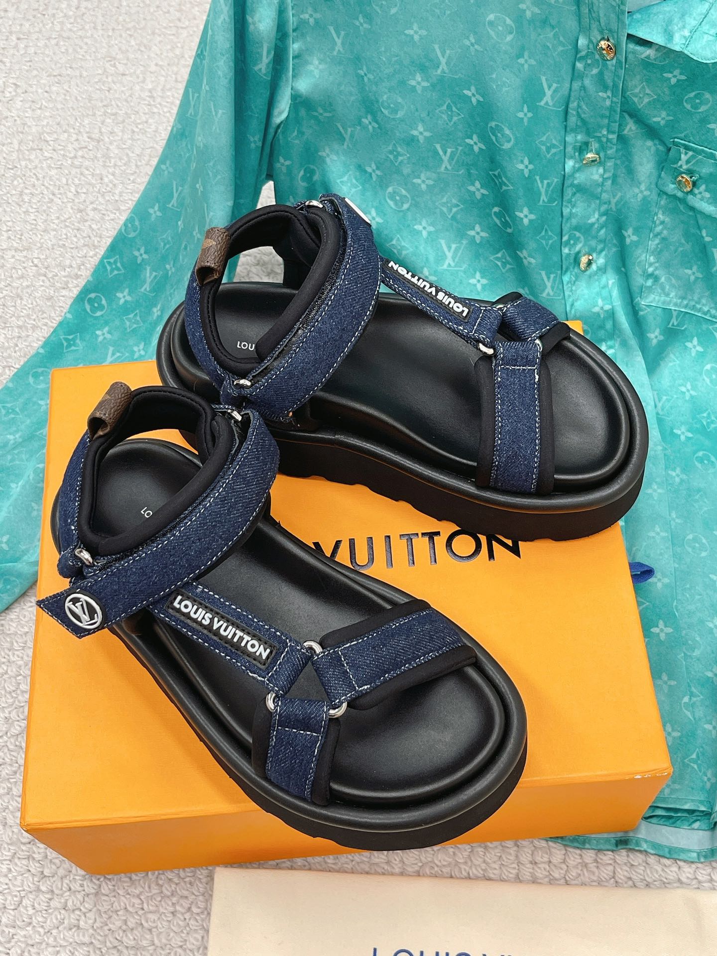 Louis Vuitton Women's Pool Pillow Flatform Comfort Sandal Blue For Women LV 1AACHL - Soul Replicas