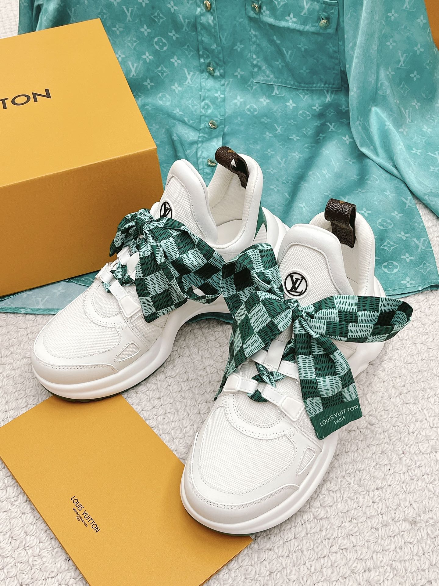 Louis Vuitton Women's LV Archlight Sneaker White And Green For Women LV 1AACUO - Soul Replicas