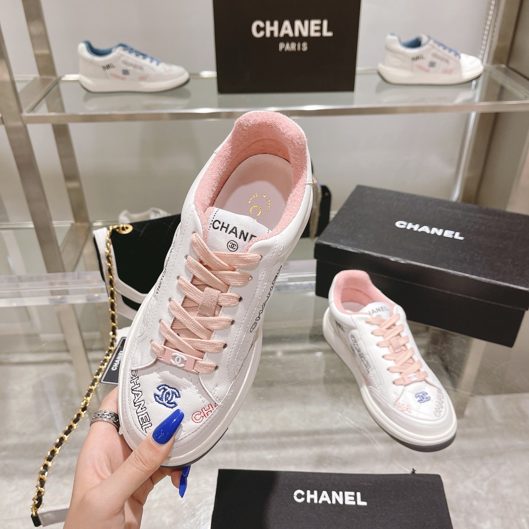 CHANEL WOMEn's Sneakers PiNike For Women - Soul Replicas