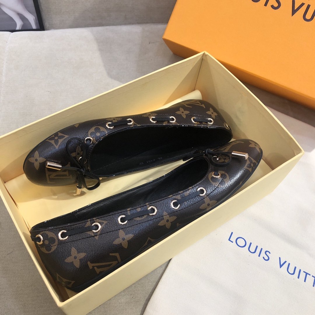 Louis Vuitton Gloria Flat Loafer Patent Monogram Material Brown For Women LV - Soul Replicas