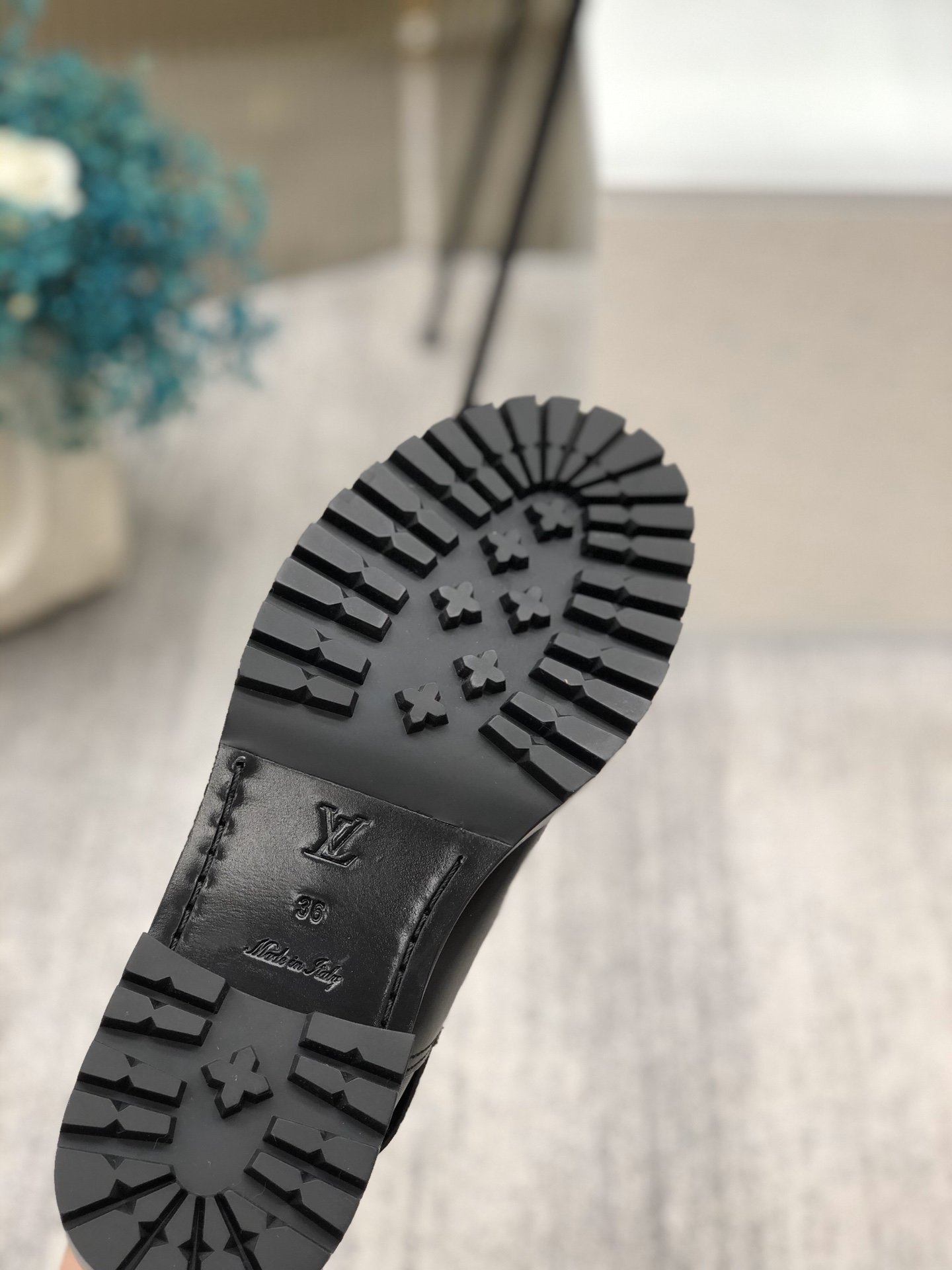 Louis Vuitton Discovery Flat Ankle Boot Black For Women LV - Soul Replicas