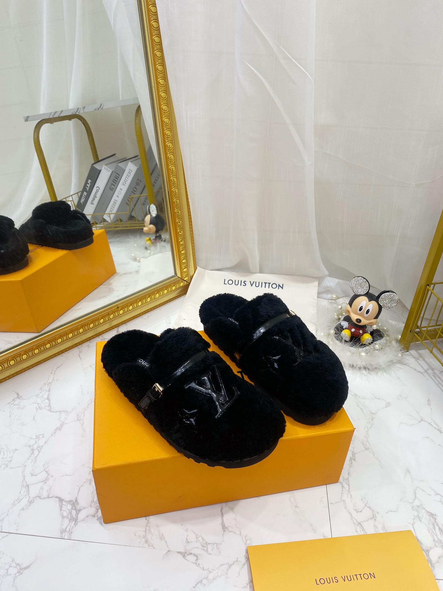 Louis Vuitton Women's Winterbreak Flat Comfort Mule Dark Blue For Women LV - Soul Replicas