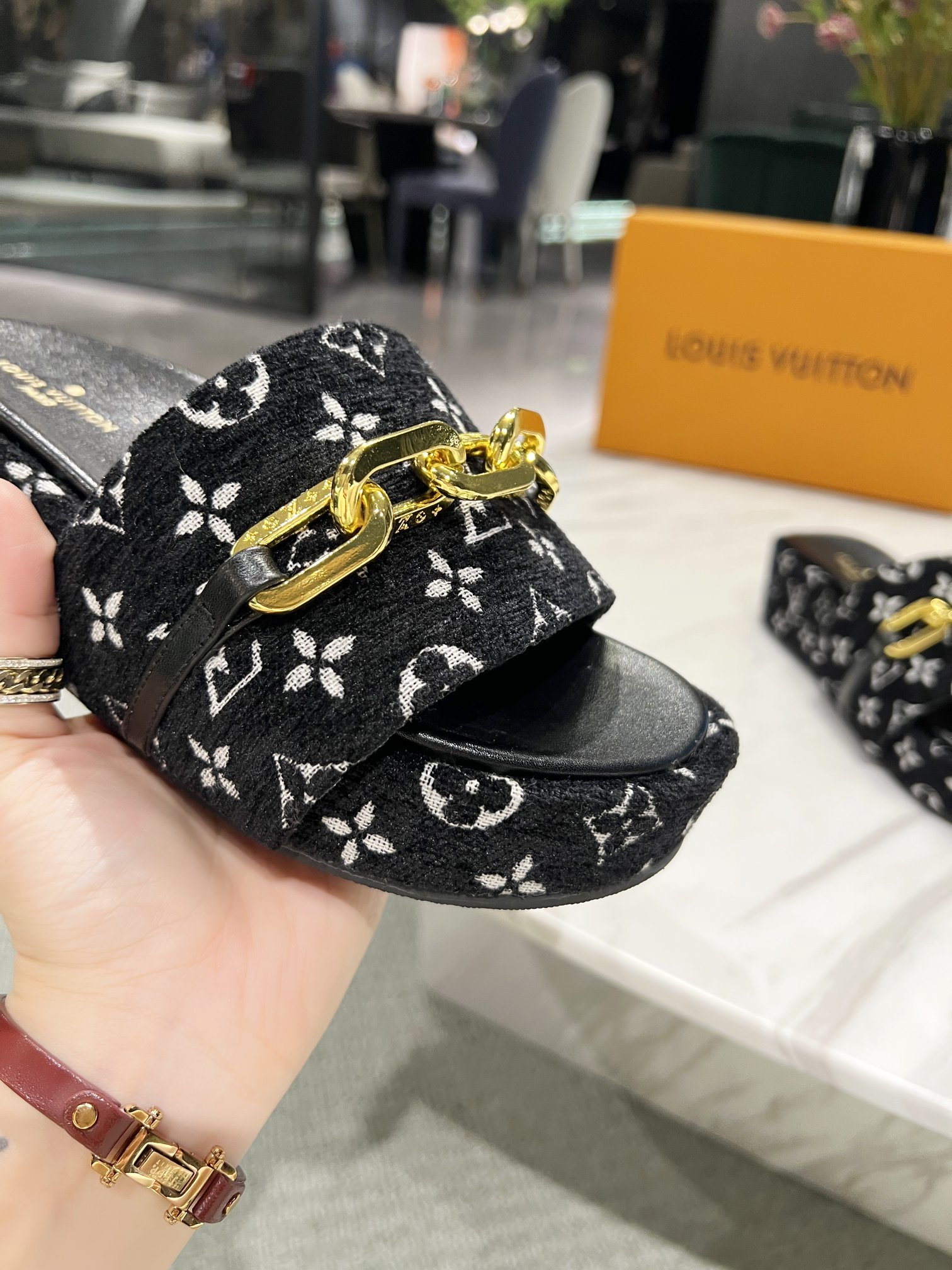 Louis Vuitton Jumbo Flatform Mule Black For Women LV - Soul Replicas