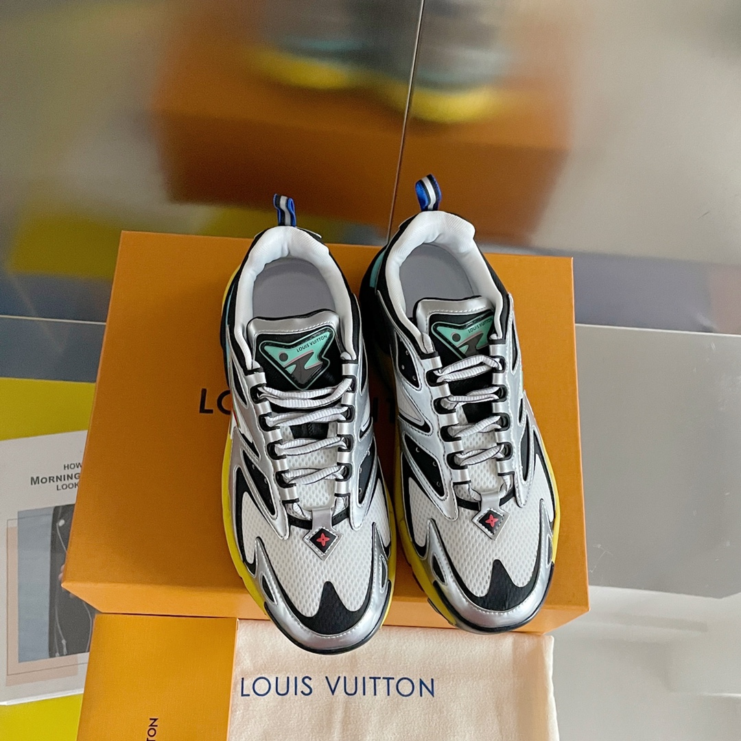 Louis Vuitton Women's LV Runner Tatic Sneaker Sliver For Women LV - Soul Replicas