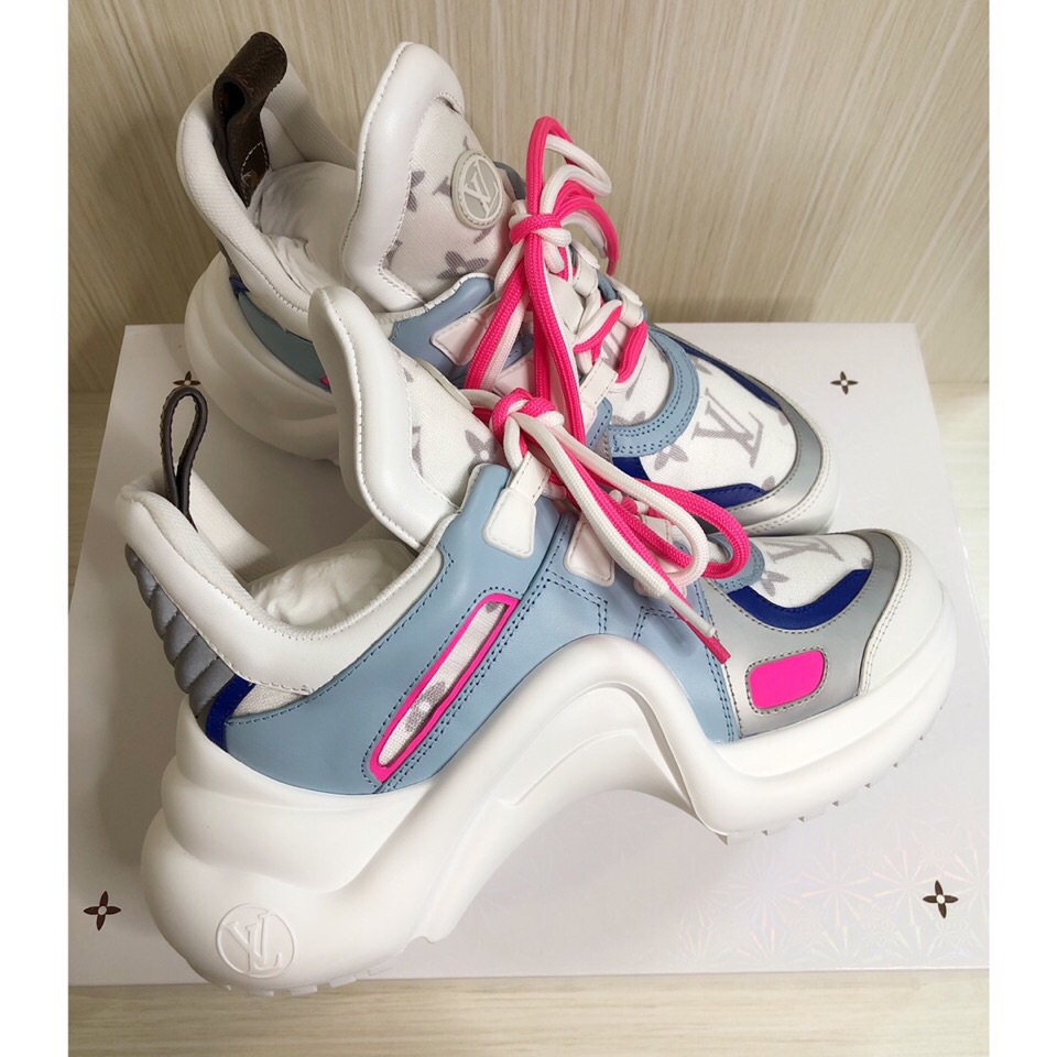 Louis Vuitton Women's LV Archlight Sneaker Blue For Women LV - Soul Replicas