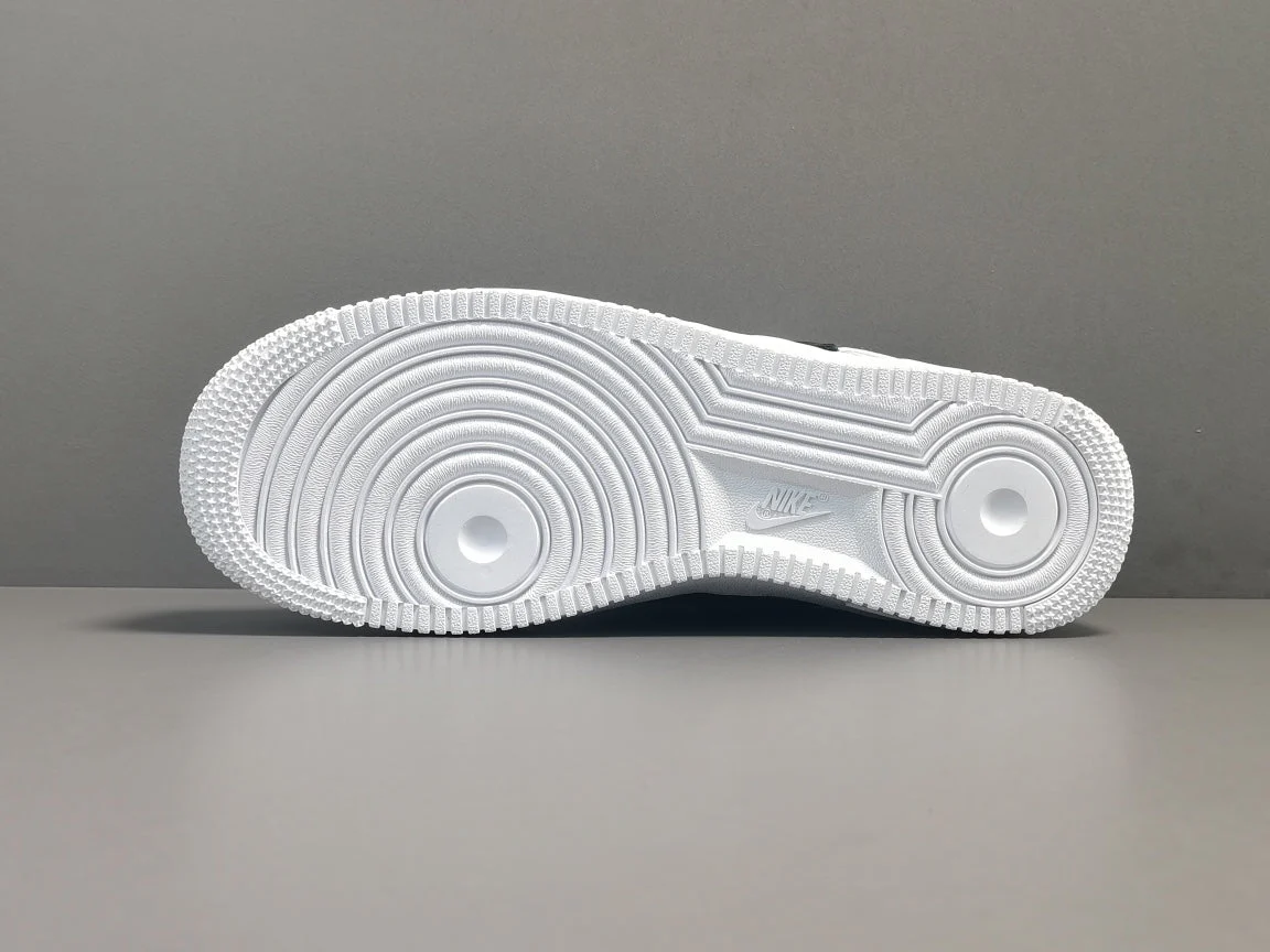 NIKE AIR FORCE 1 x CHROME HEARTS - Soul Replicas