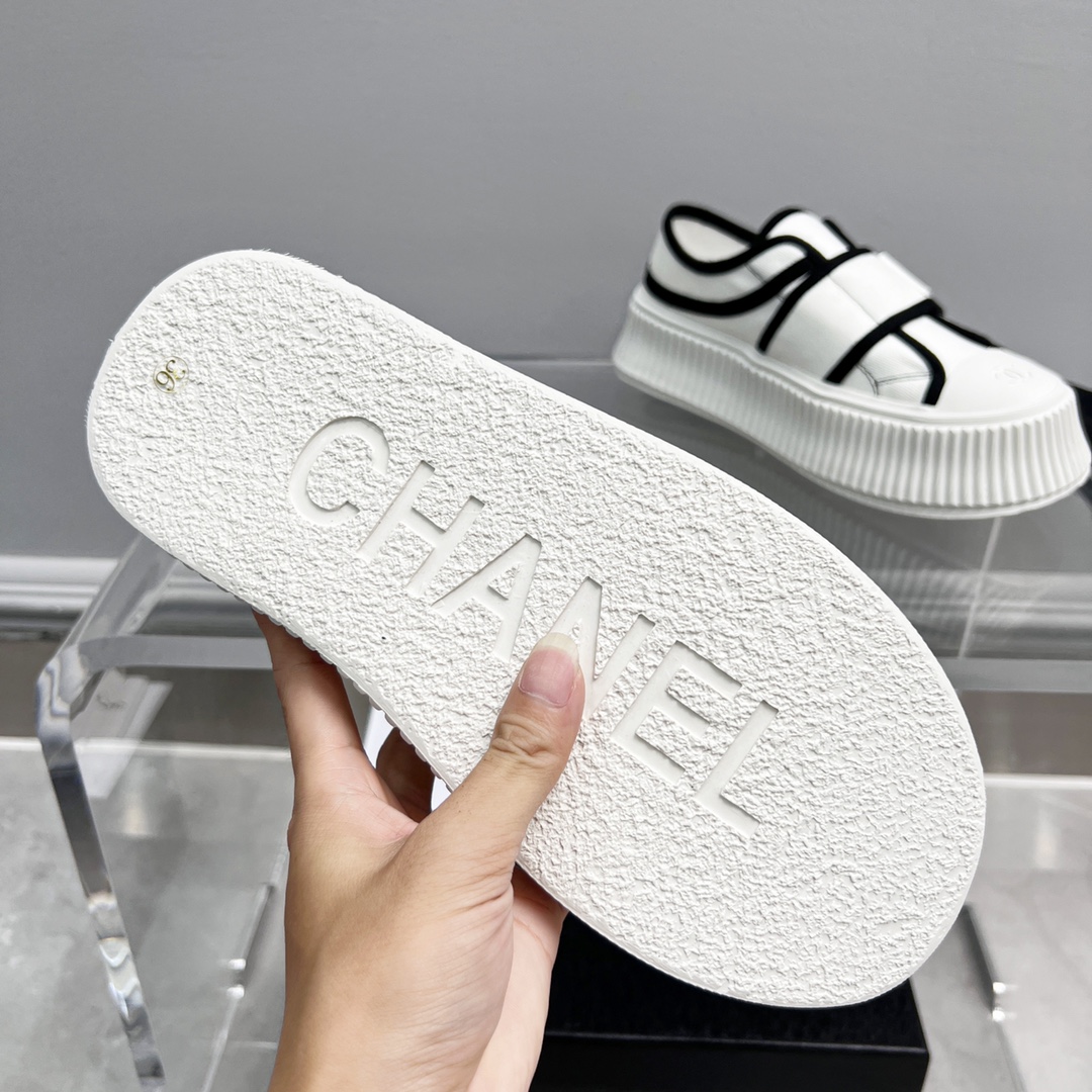 CHANEL WOMEN's Sneakers White For Women - Soul Replicas