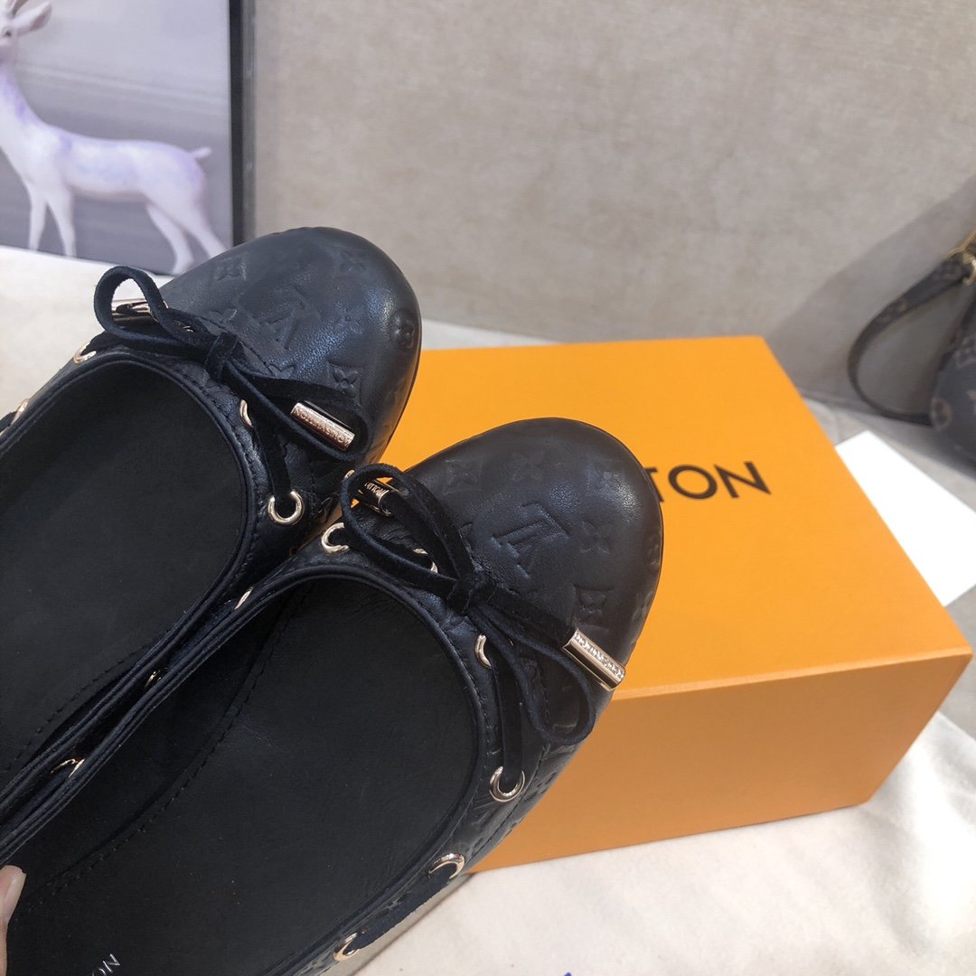 Louis Vuitton Gloria Flat Loafer Black For Women LV - Soul Replicas