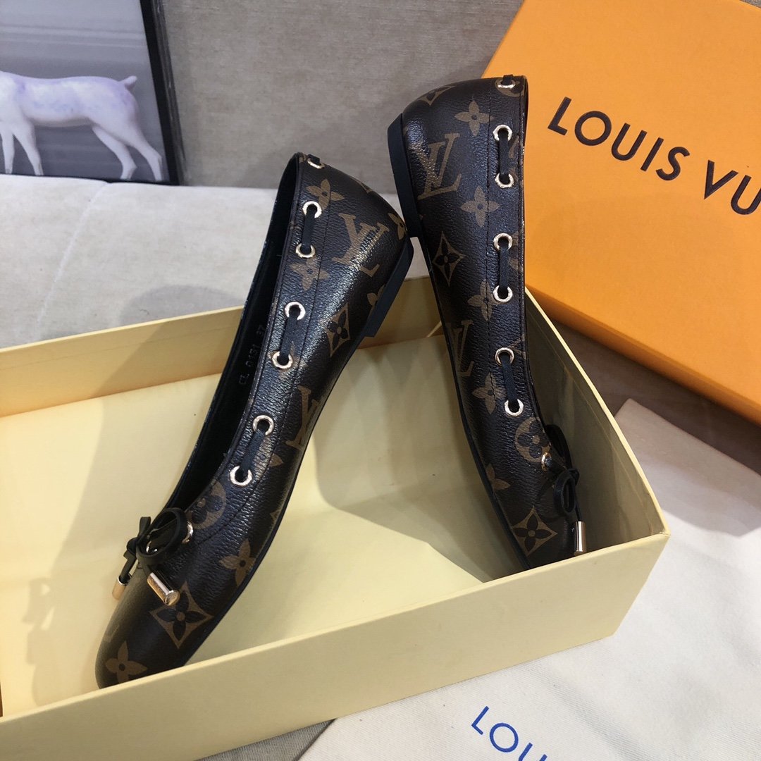 Louis Vuitton Gloria Flat Loafer Patent Monogram Material Brown For Women LV - Soul Replicas