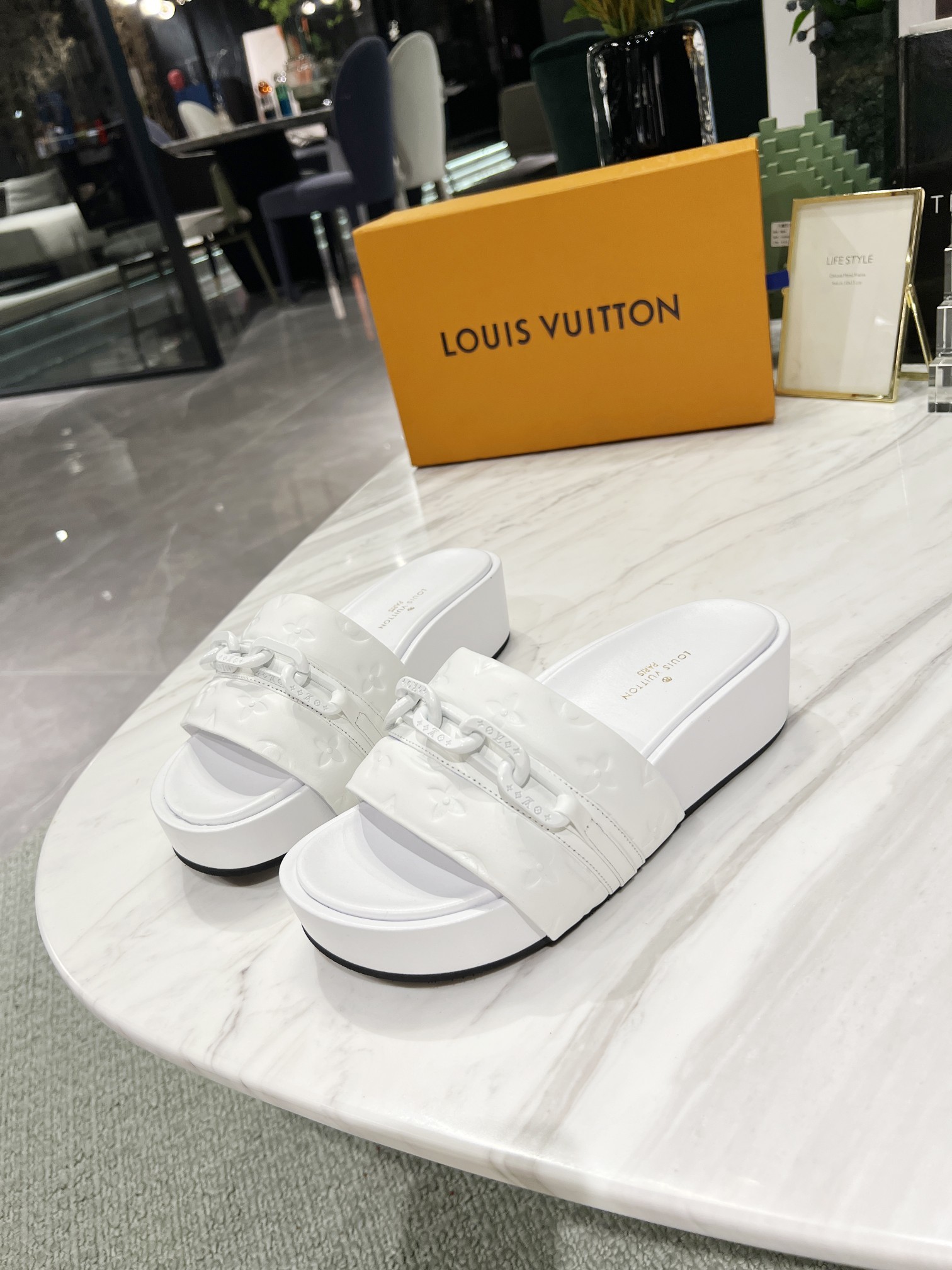 Louis Vuitton Jumbo Flatform Mule White For Women LV - Soul Replicas