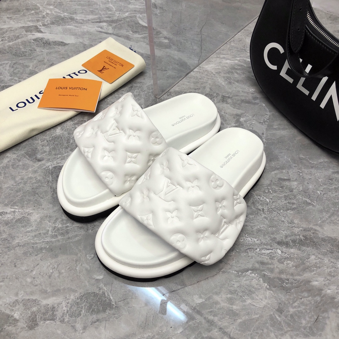 Louis Vuitton Women's Pool Pillow Flat Comfort Mule White For Women LV 1AABKV - Soul Replicas