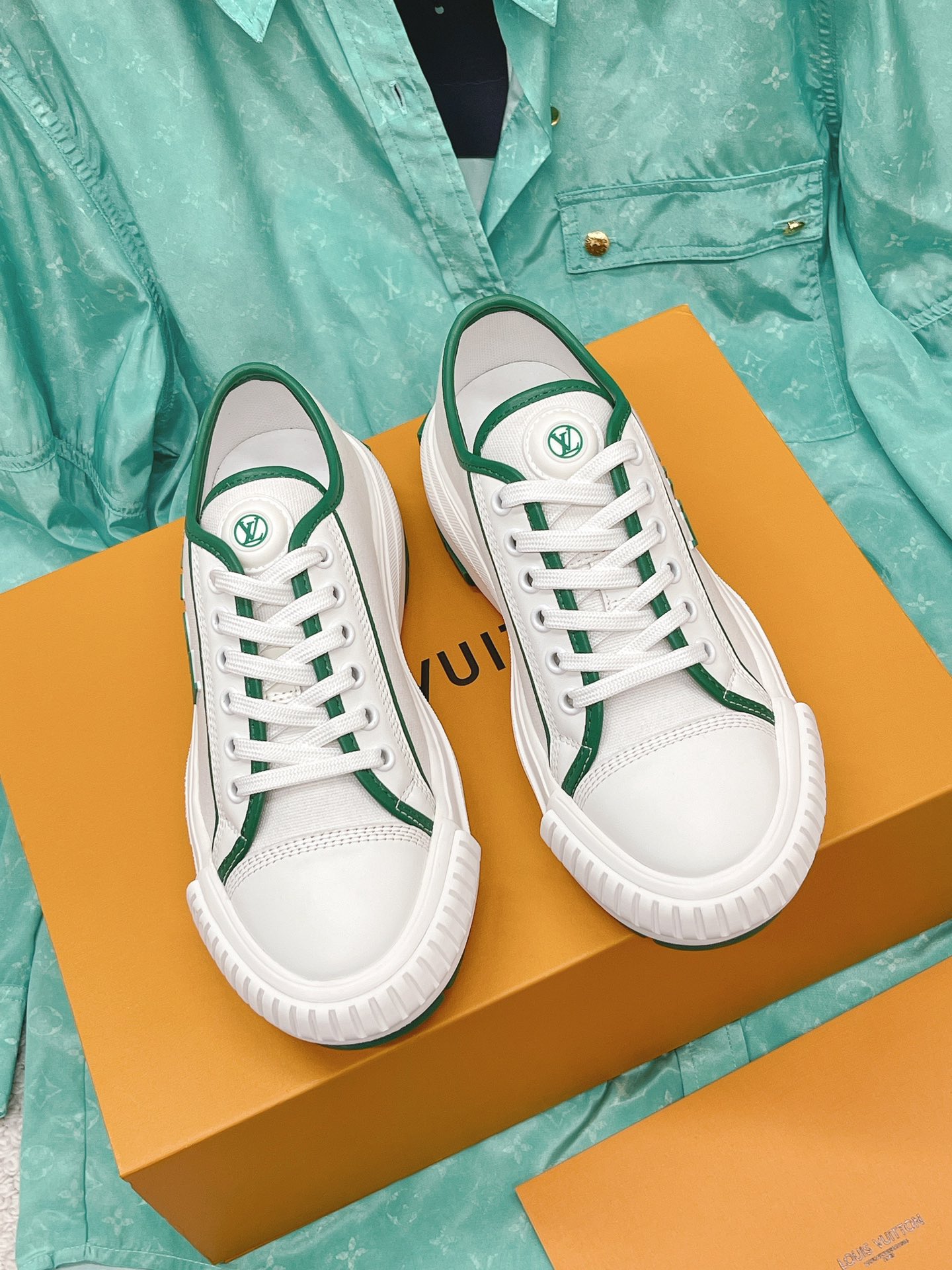 Louis Vuitton Women's LV Squad Sneaker Green For Women LV - Soul Replicas