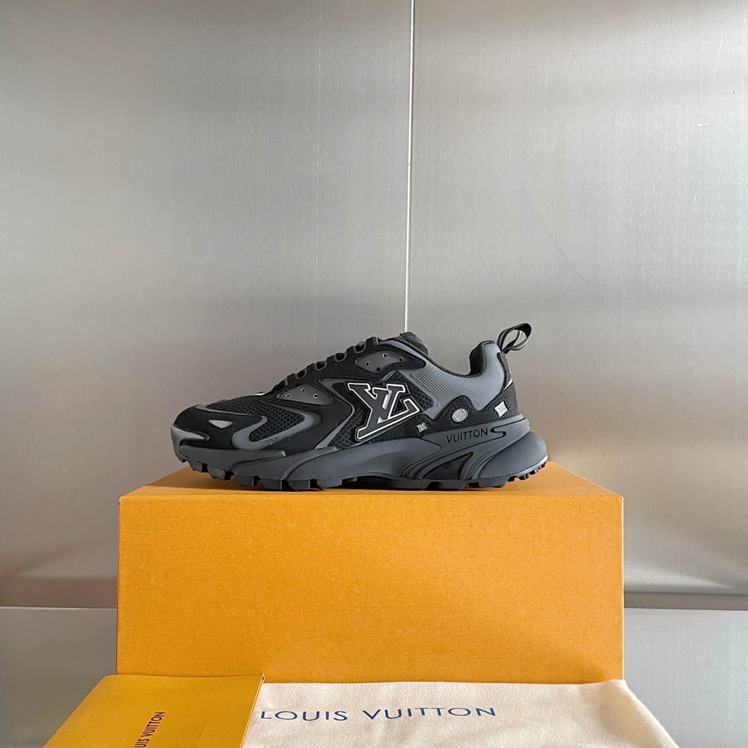 Louis Vuitton Women's LV Runner Tatic Sneaker Black For Women LV 1A9UNT - Soul Replicas