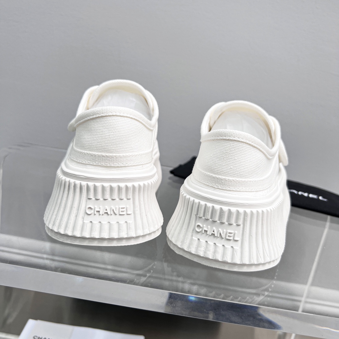 CHANEL WOMEn's Sneakers White For Women - Soul Replicas