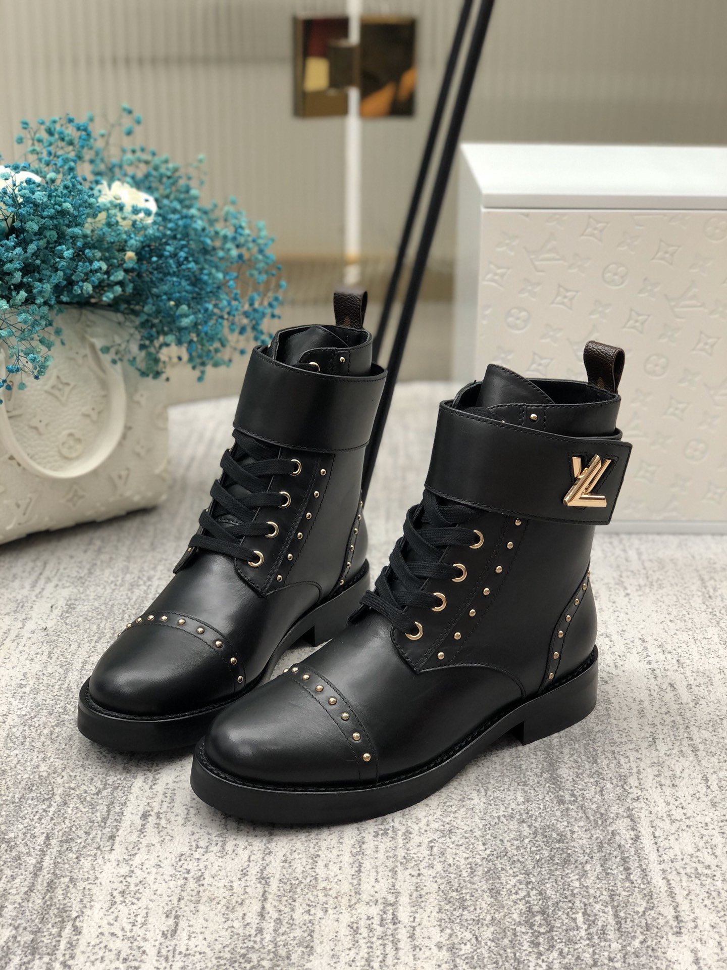 Louis Vuitton Wonderland Ranger Black For Women LV - Soul Replicas