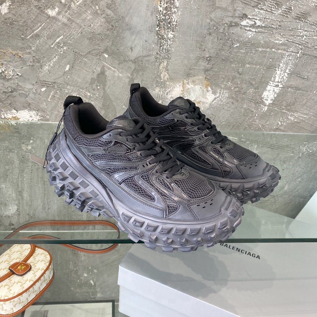 Balenciaga Defender Trainers Black For Women 685611W2RA61000 - Soul Replicas