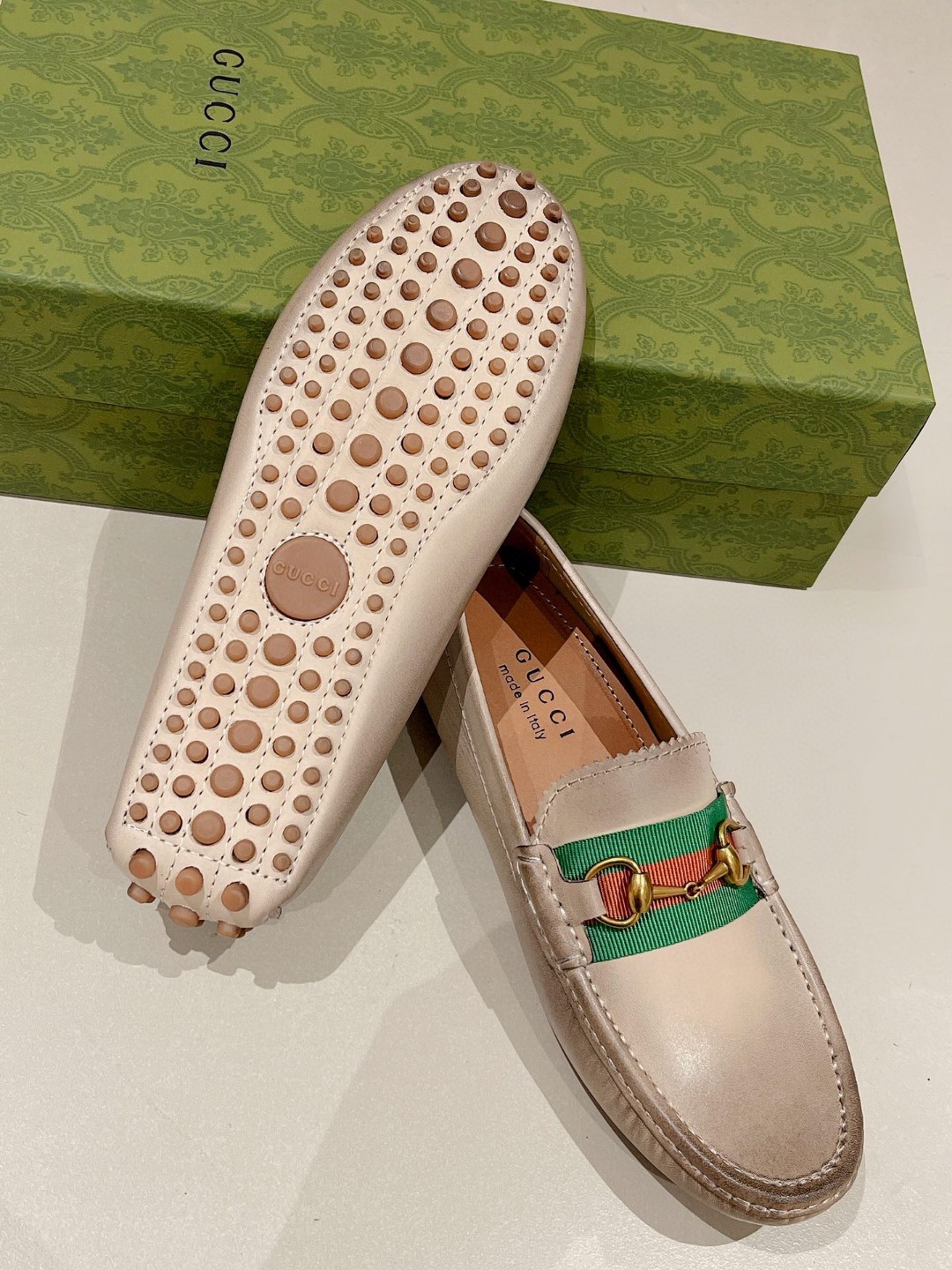 Gucci Women's Horsebit Driver With Web Distressed Beige - Soul Replicas