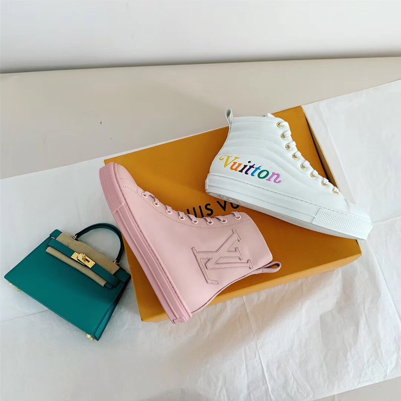 Louis Vuitton Time Out Sneaker Boots Calfskin Leather Fall/Winter Collection White - Soul Replicas