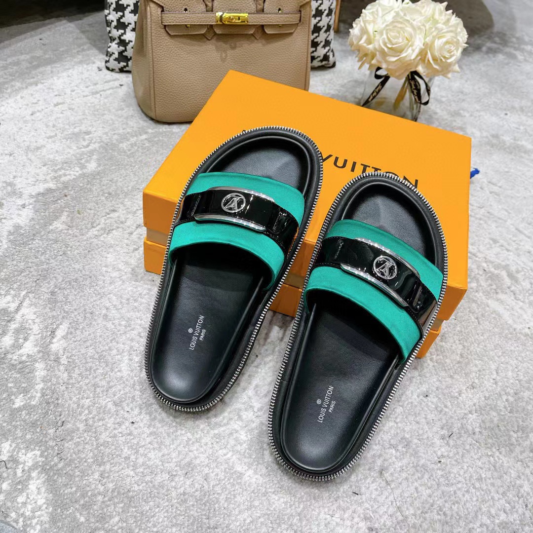 Louis Vuitton Women's Pool Pillow Flat Comfort Mule Green For Women LV 1AA0SY - Soul Replicas