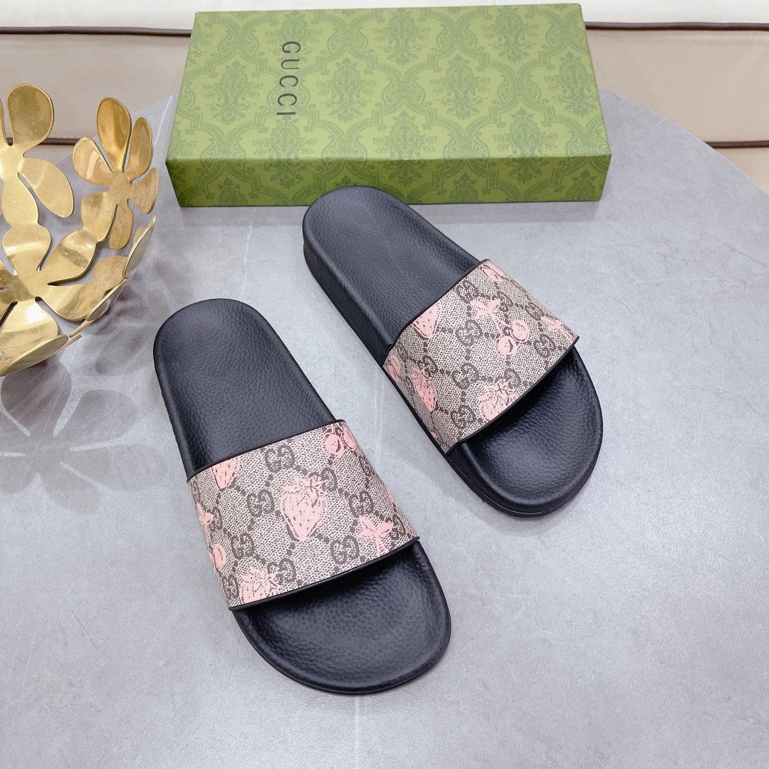 Gucci Women's Gucci Slide Sandal With Strawberry And Cherry Black For Women 407345 - Soul Replicas