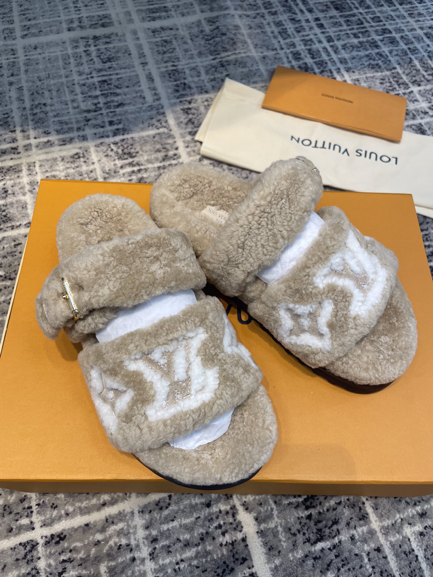 Louis Vuitton Women's Paseo Flat Comfort Mule Beige For Women LV - Soul Replicas