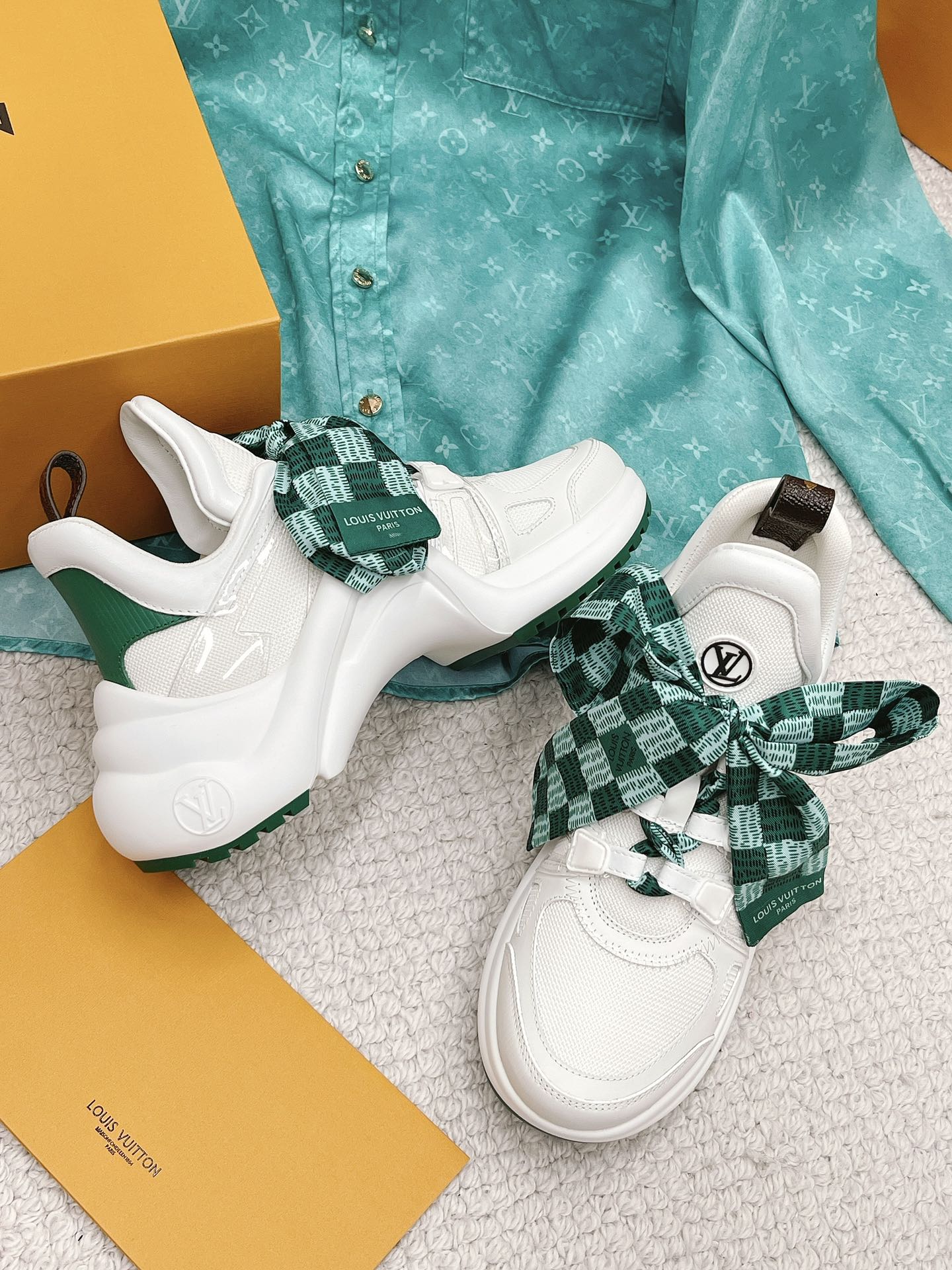 Louis Vuitton Women's LV Archlight Sneaker White And Green For Women LV 1AACUO - Soul Replicas