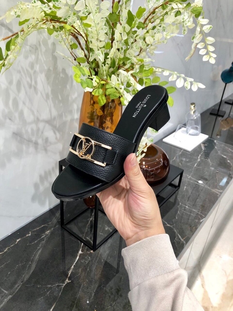 Louis Vuitton Lock It Mules Calfskin Leather Spring/Summer Collection Black - Soul Replicas