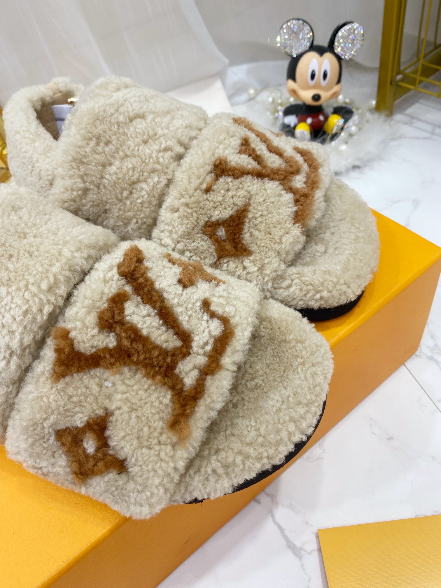 Louis Vuitton Women's Paseo Flat Comfort Sandal Beige For Women LV 1AA1GY - Soul Replicas