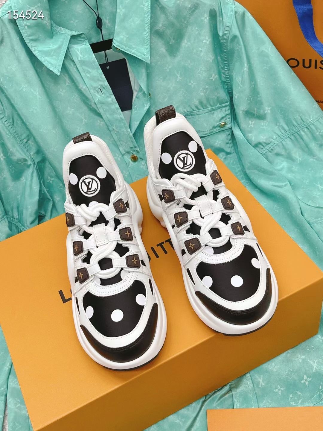 Louis Vuitton Women's LV Archlight Sneaker Black For Women LV - Soul Replicas