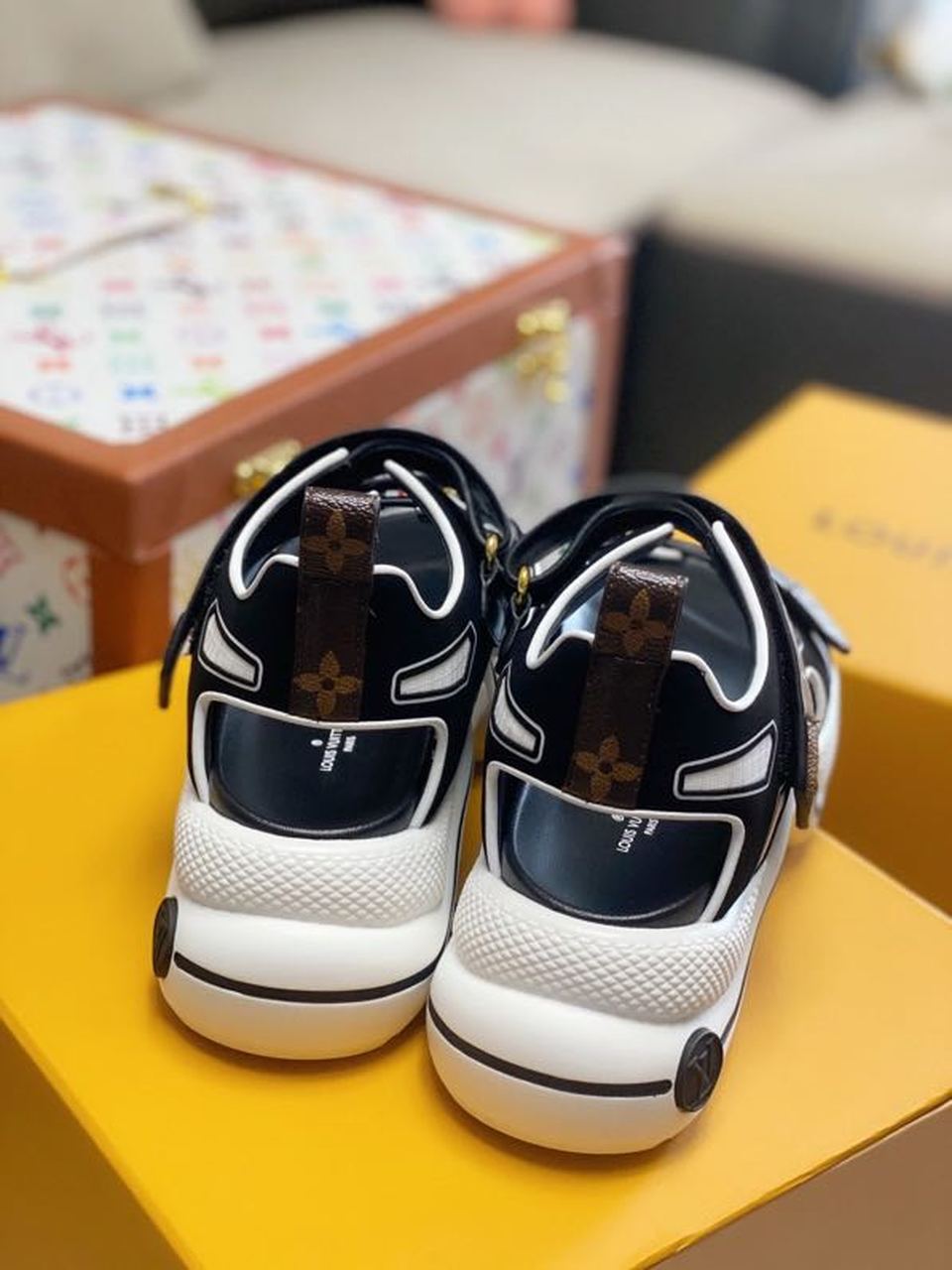 Louis Vuitton LV Archlight Flat Sandal Satin Black/White For Women LV - Soul Replicas