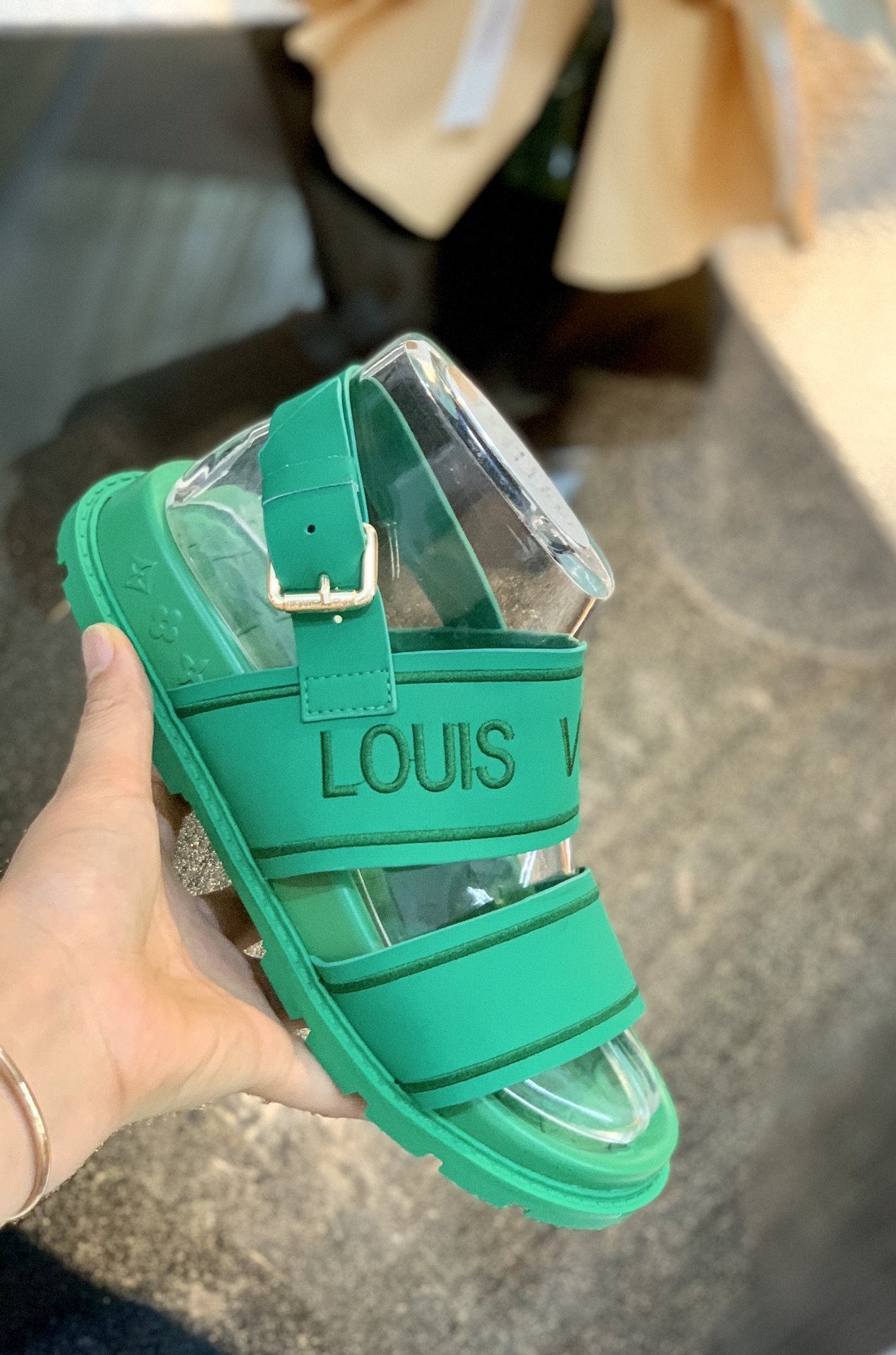 Louis Vuitton Women's Paseo flat Comfort Sandal Green For Women LV - Soul Replicas