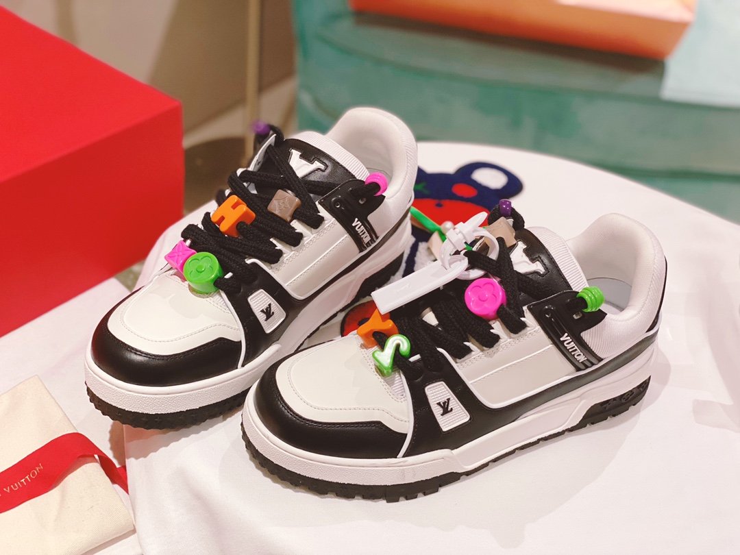 Louis Vuitton Women's LV Trainer Sneaker Black For Women LV - Soul Replicas