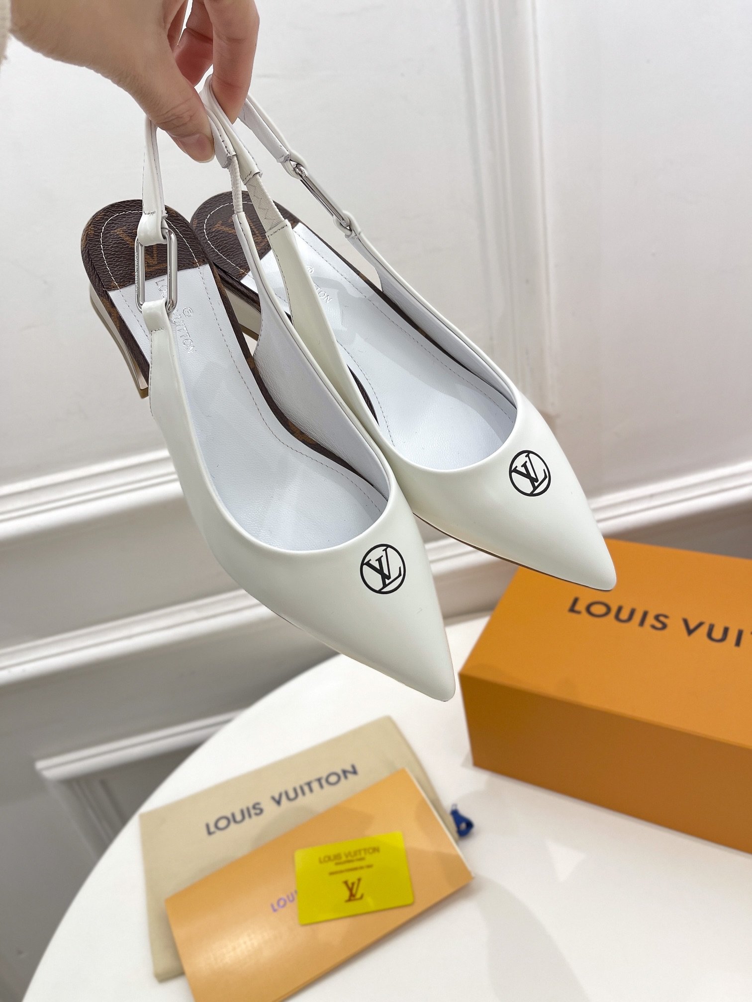 Louis Vuitton Magnetic Slingback Pump White For Women LV - Soul Replicas