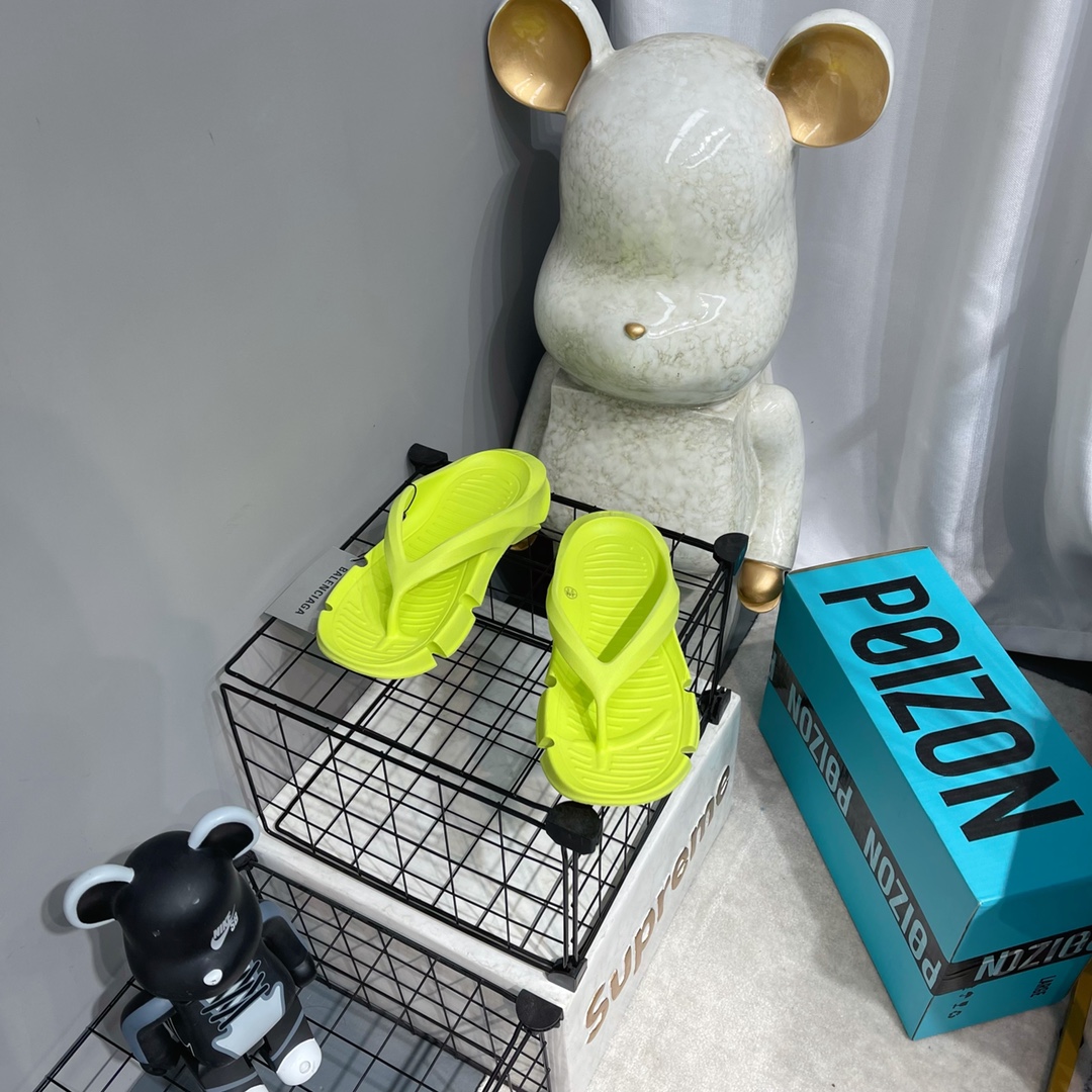 Balenciaga Slide Sandal Yellow For Women - Soul Replicas