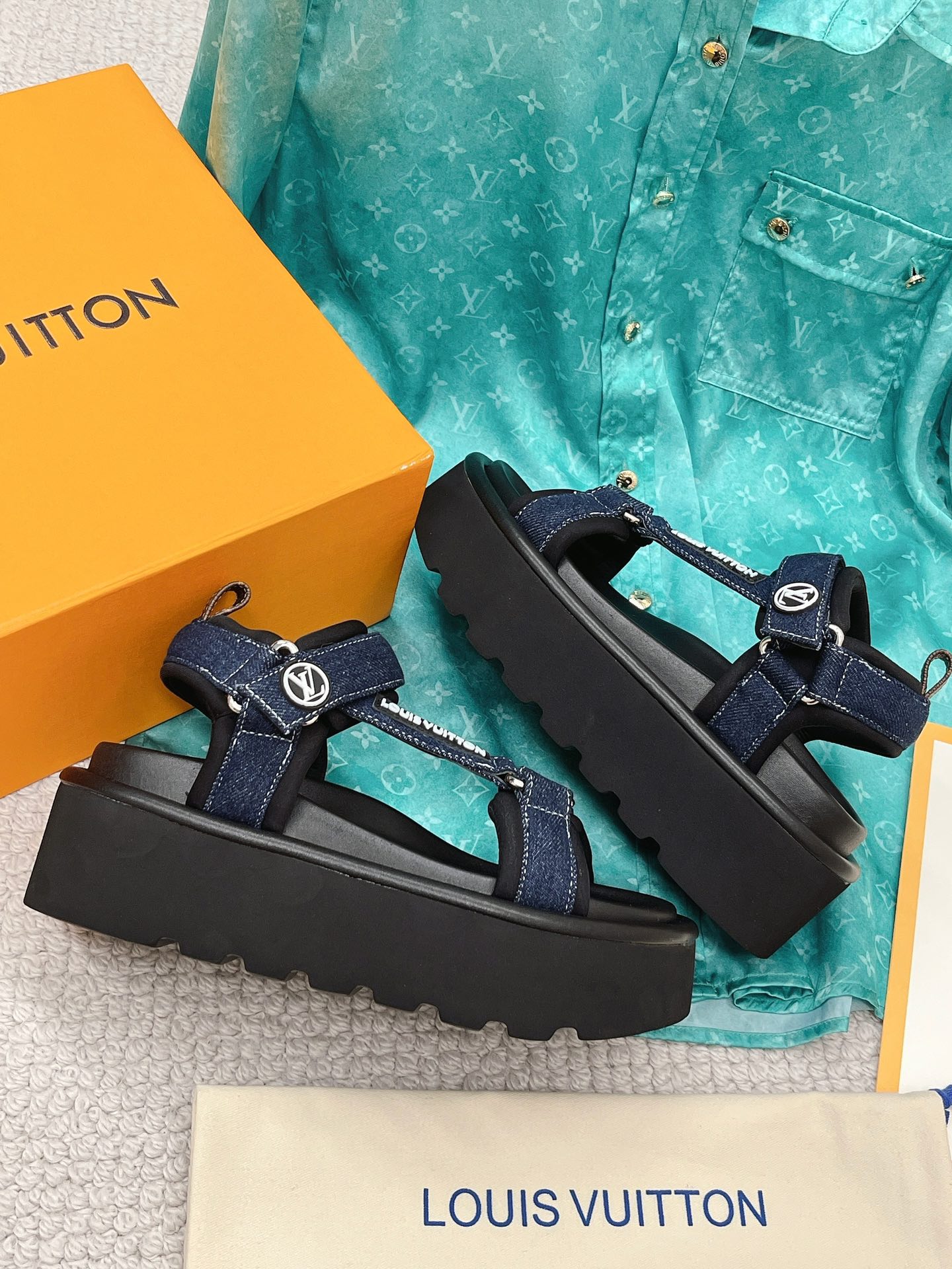 Louis Vuitton Women's Pool Pillow Flatform Comfort Sandal Blue For Women LV 1AACHL - Soul Replicas