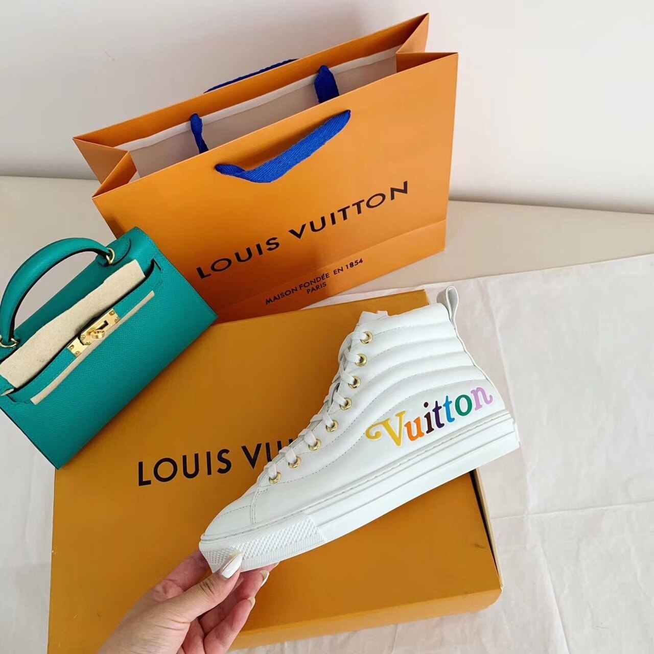 Louis Vuitton Time Out Sneaker Boots Calfskin Leather Fall/Winter Collection White - Soul Replicas
