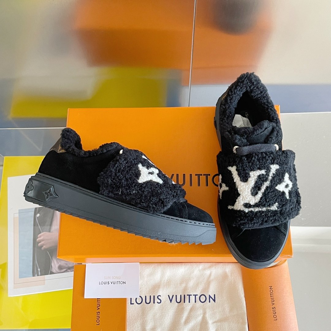 Louis Vuitton Women's Time Out Sneaker Black For Women LV 1AADTK - Soul Replicas