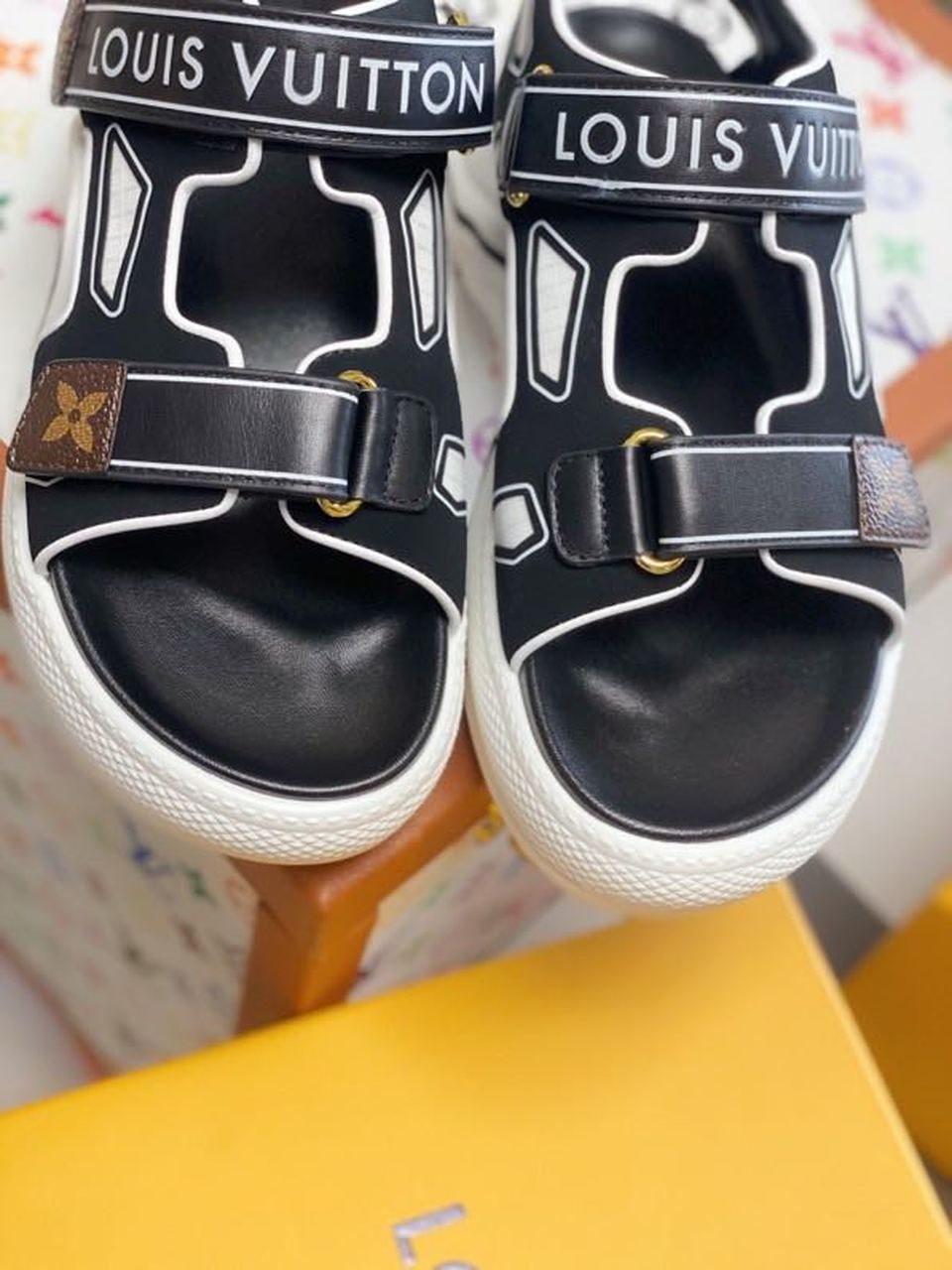 Louis Vuitton LV Archlight Flat Sandal Satin Black/White For Women LV - Soul Replicas