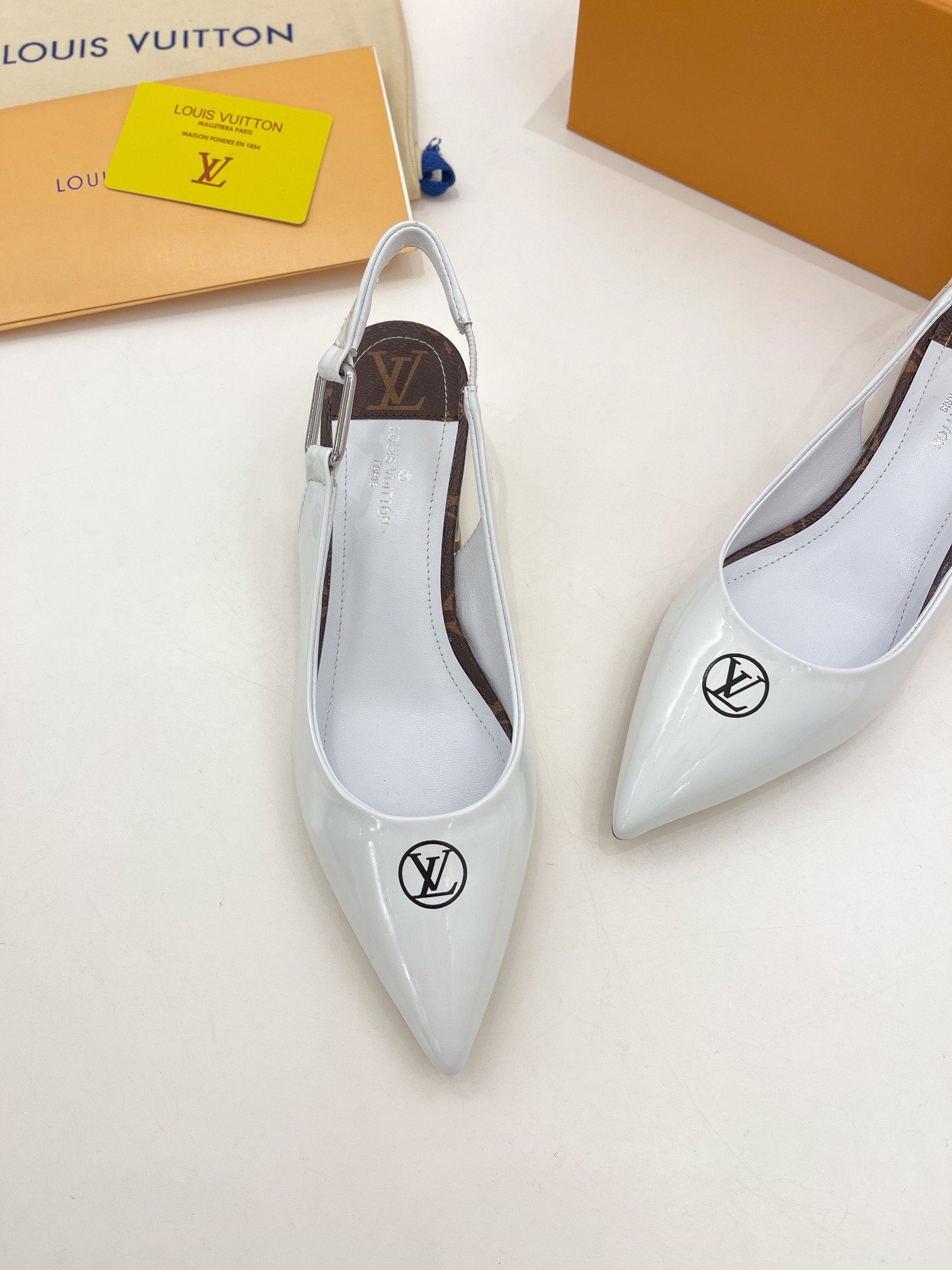 Louis Vuitton Magnetic Slingback Pump White For Women LV - Soul Replicas