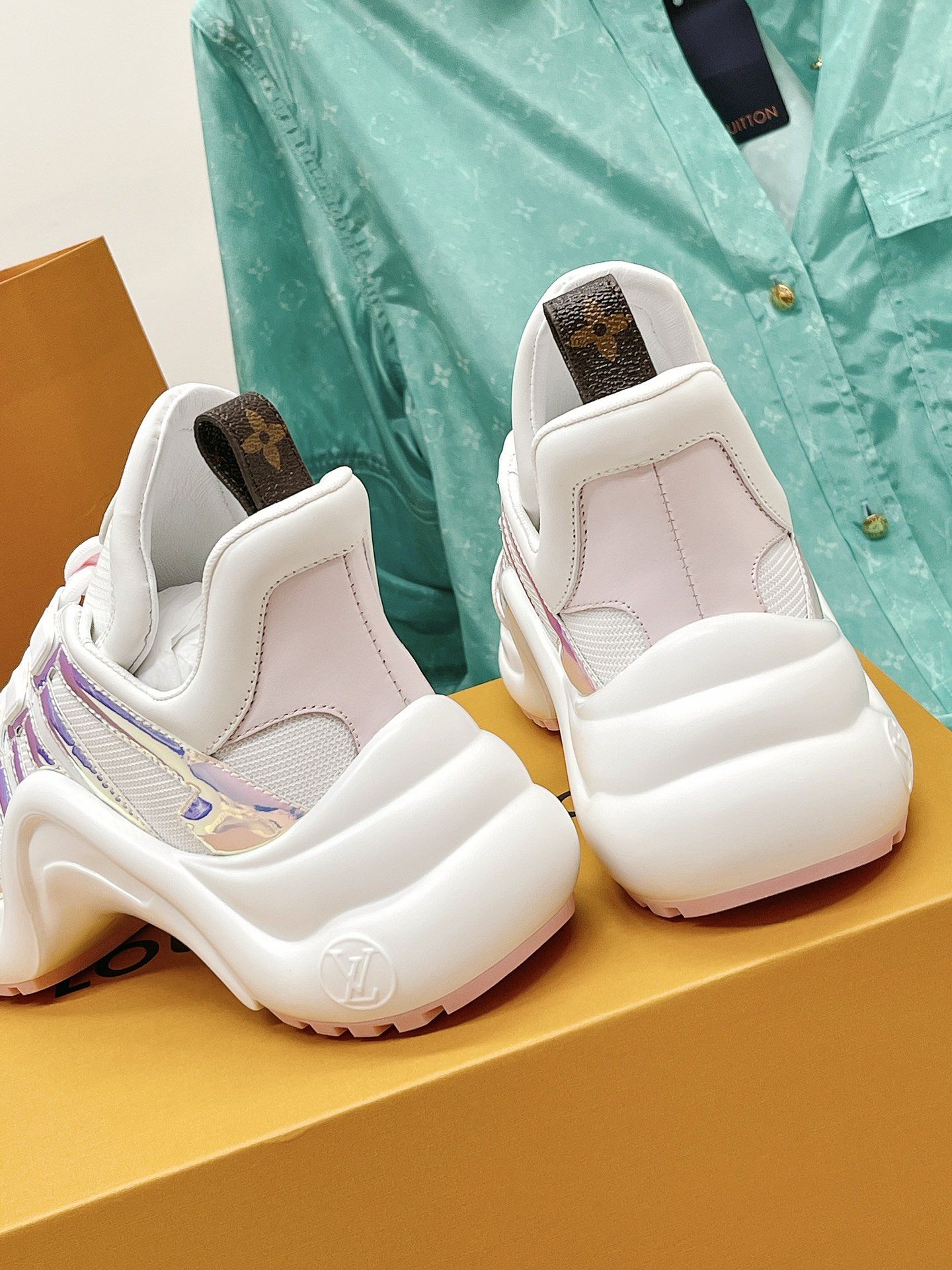 Louis Vuitton Women's LV Archlight Sneaker Pink For Women LV - Soul Replicas