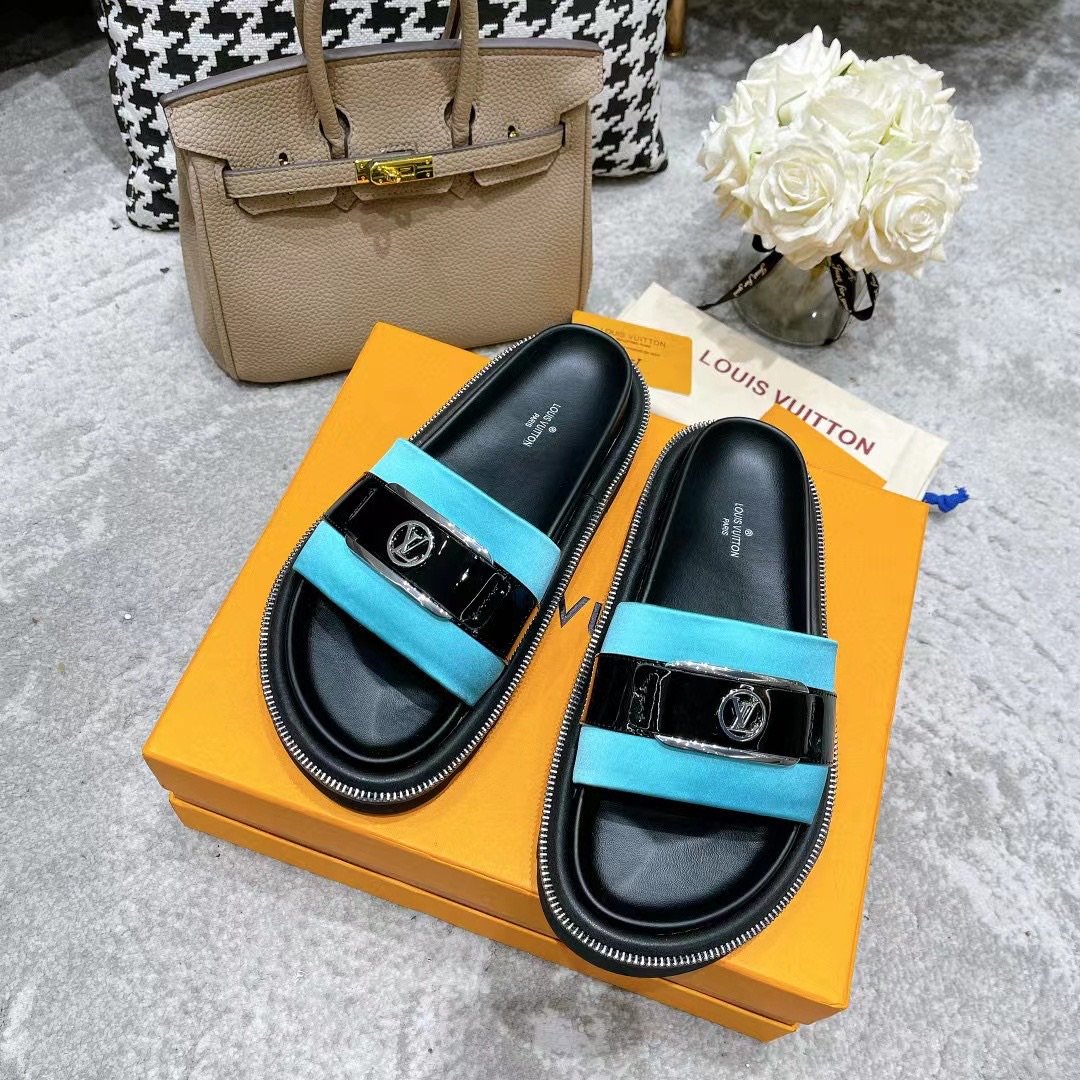 Louis Vuitton Women's Pool Pillow Flat Comfort Mule Blue For Women LV - Soul Replicas