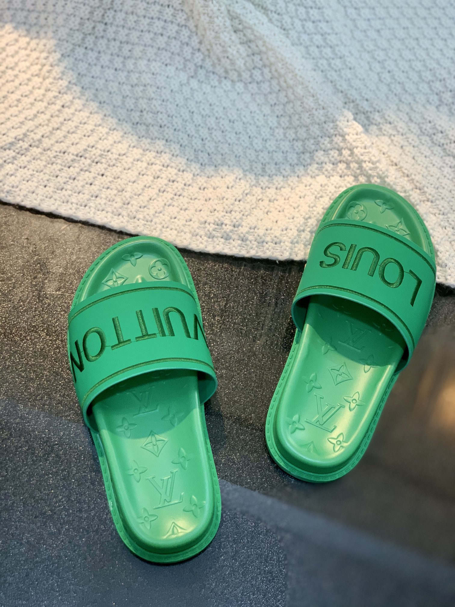 Louis Vuitton Women's Pool Pillow Flat Comfort Mule Green For Women LV - Soul Replicas