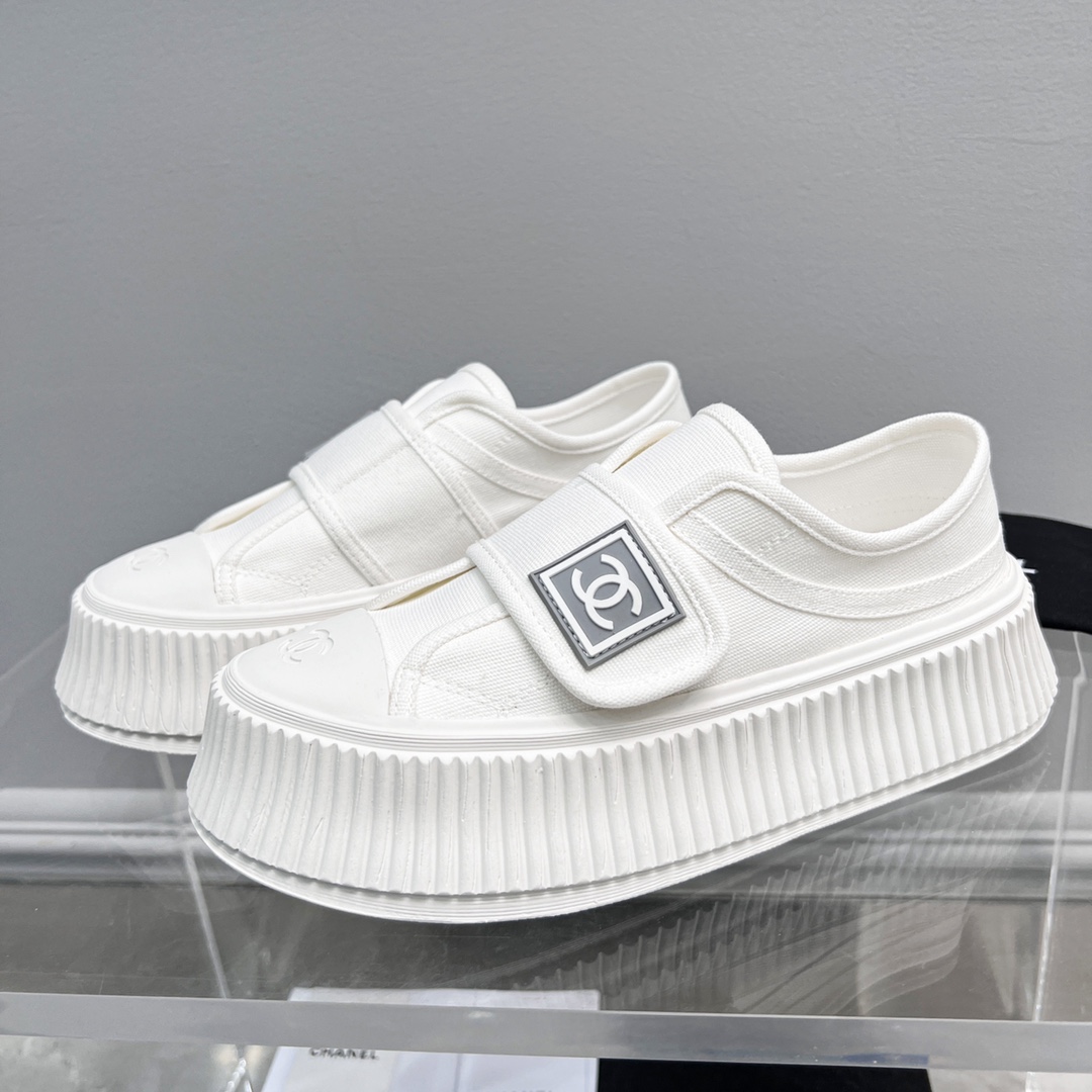 CHANEL WOMEn's Sneakers White For Women - Soul Replicas