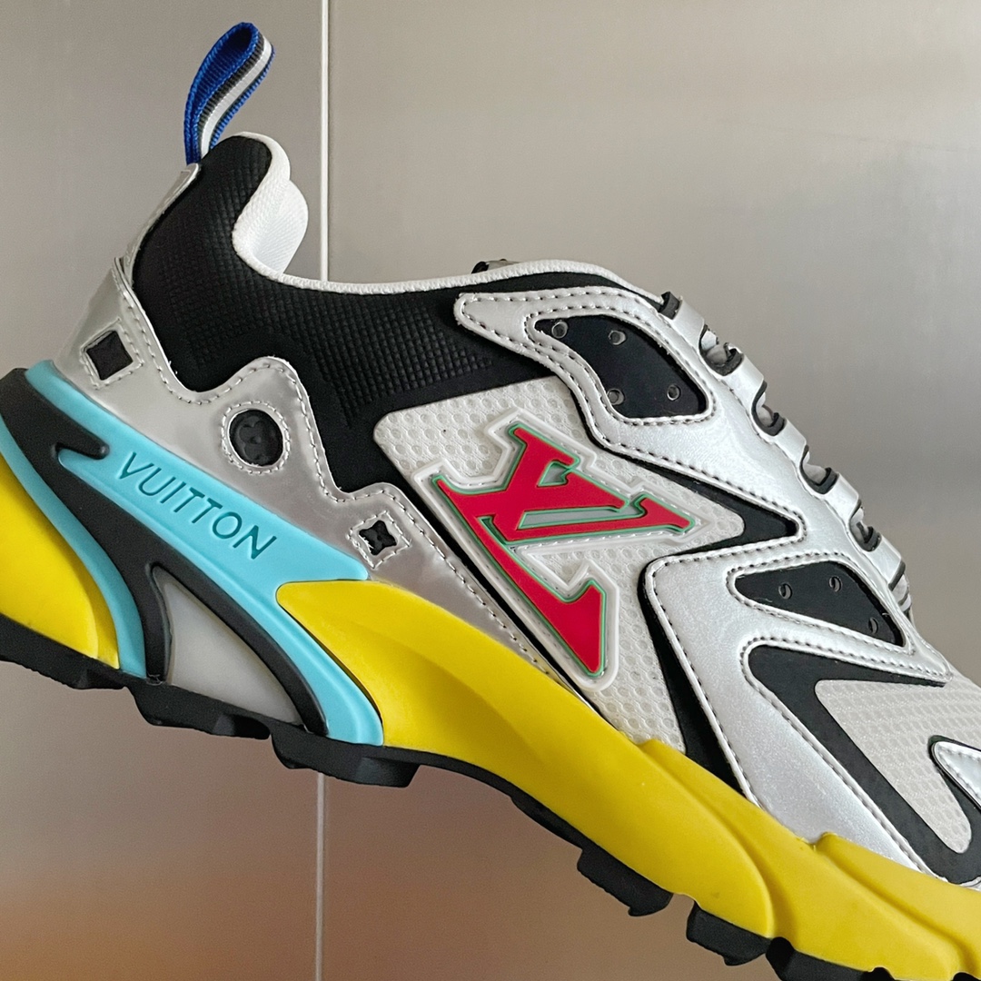 Louis Vuitton Women's LV Runner Tatic Sneaker Sliver For Women LV - Soul Replicas